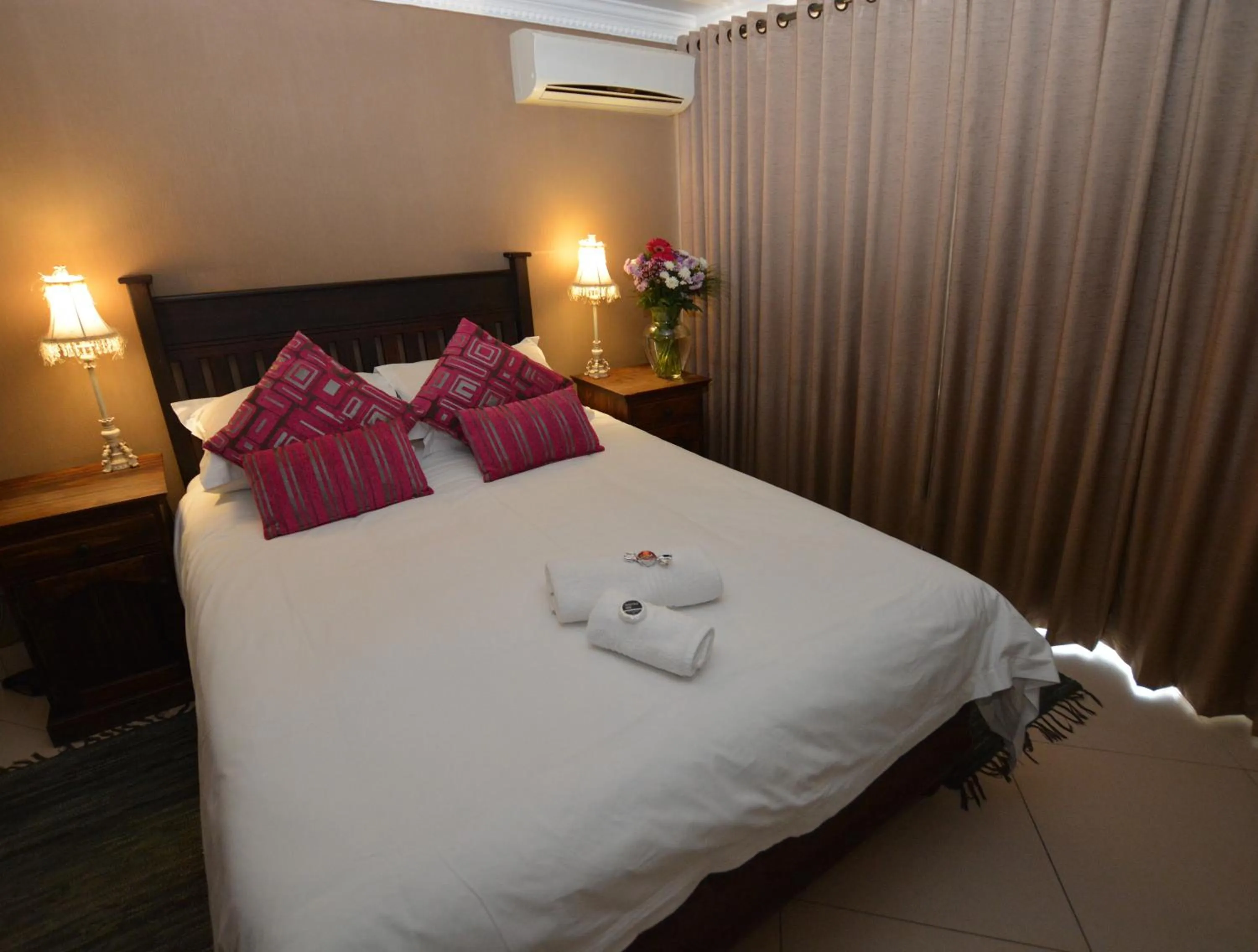 Bed in Balmoral Lodge