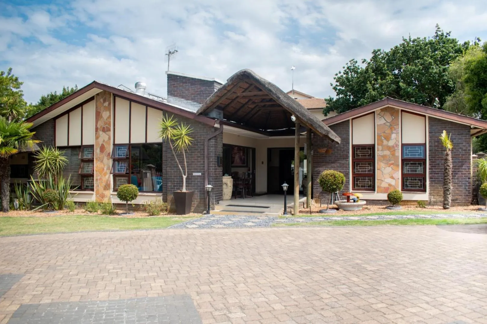 Property building in Balmoral Lodge