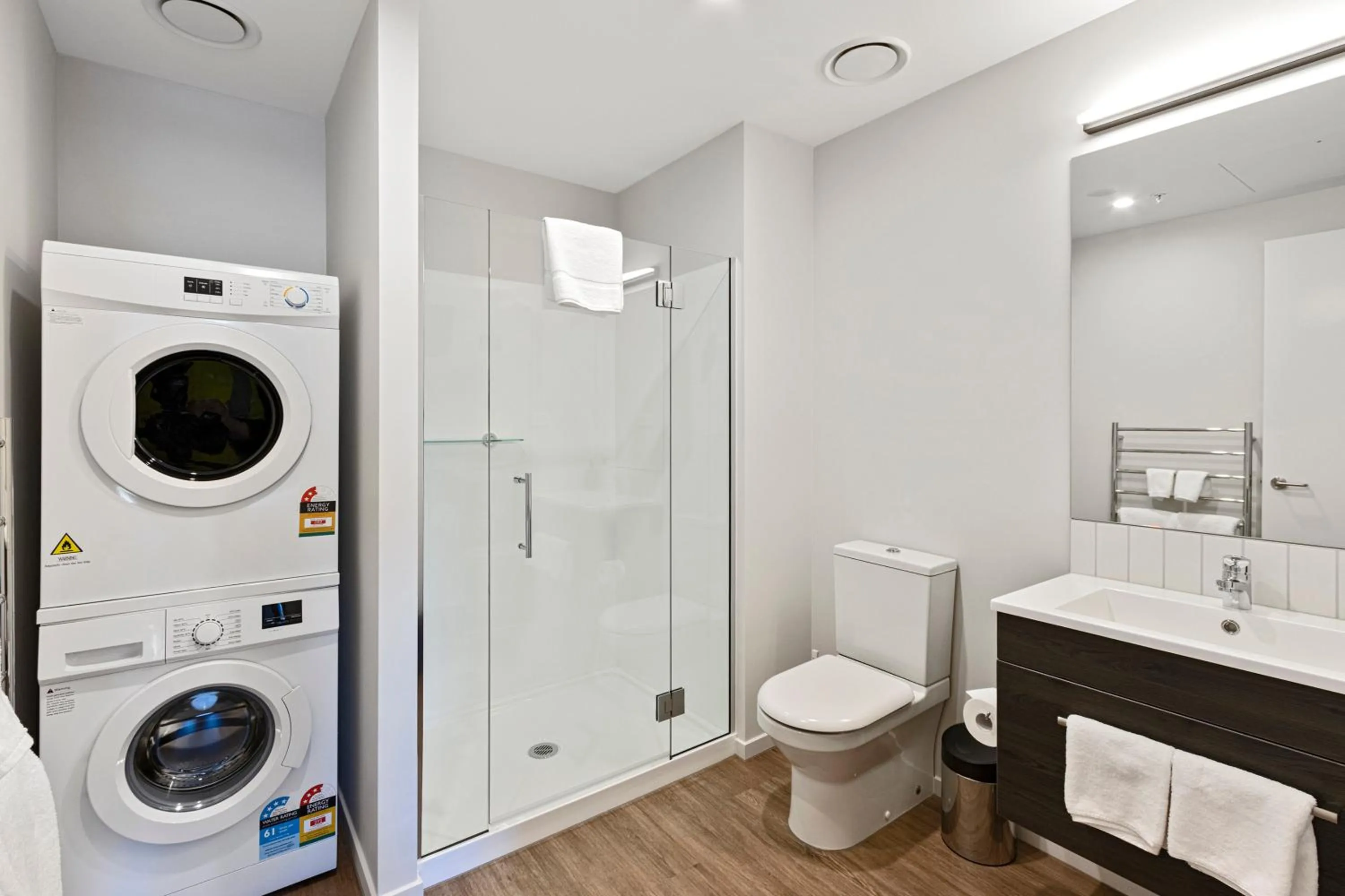 washing machine in Wyndham Garden Christchurch Kilmore Street