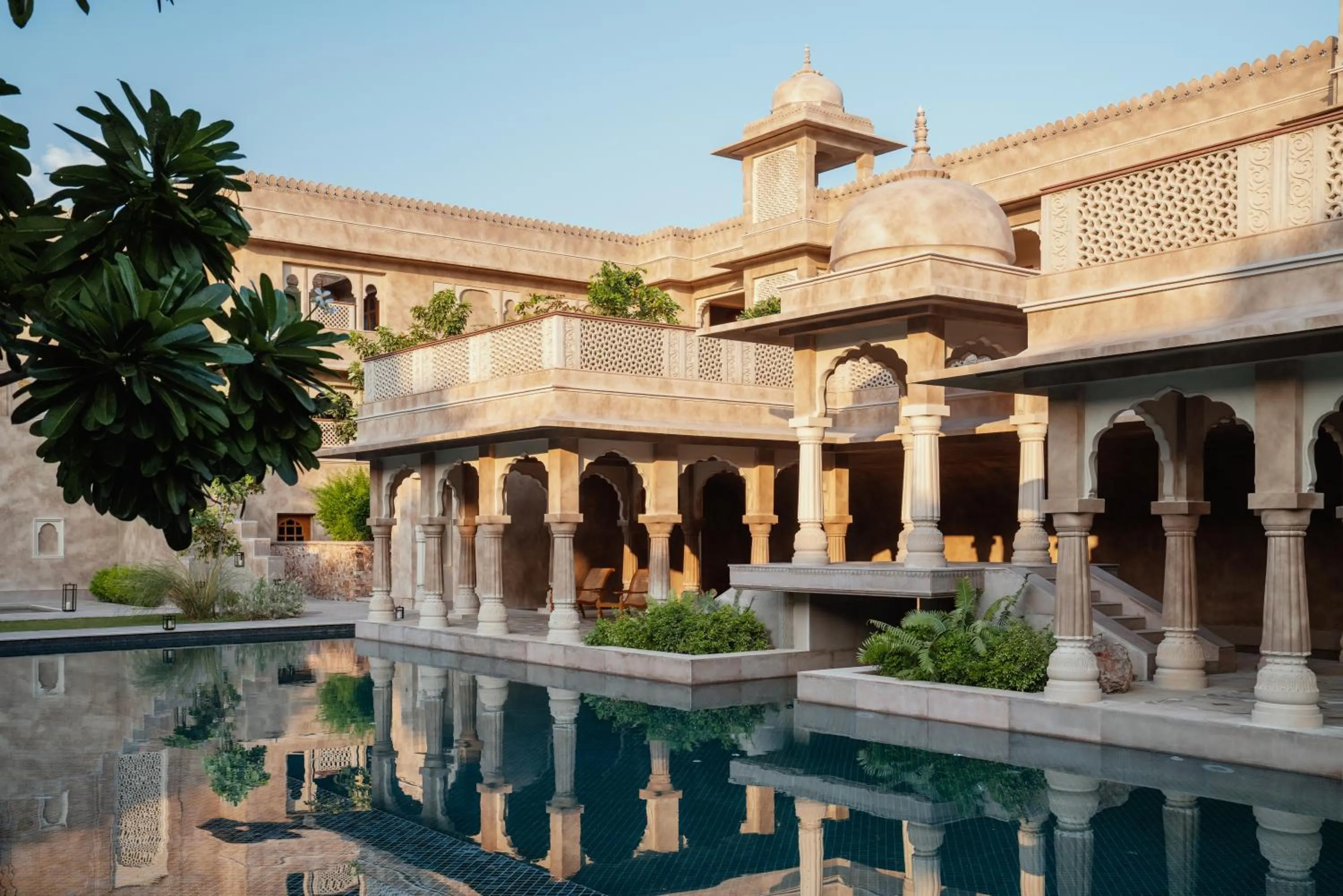 Swimming pool in Six Senses Fort Barwara Sawai Madhopur