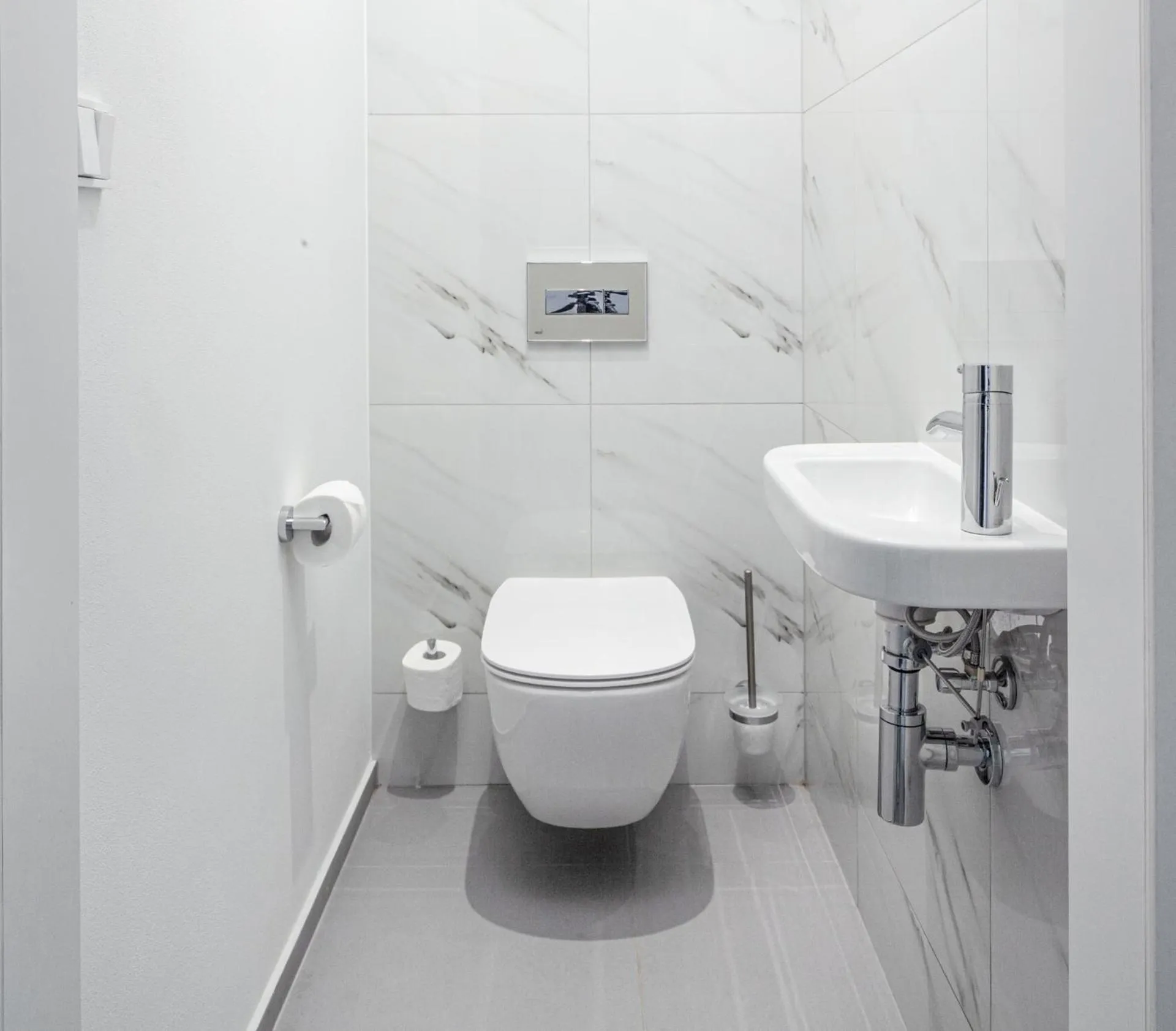 Toilet in OREA Place Seno