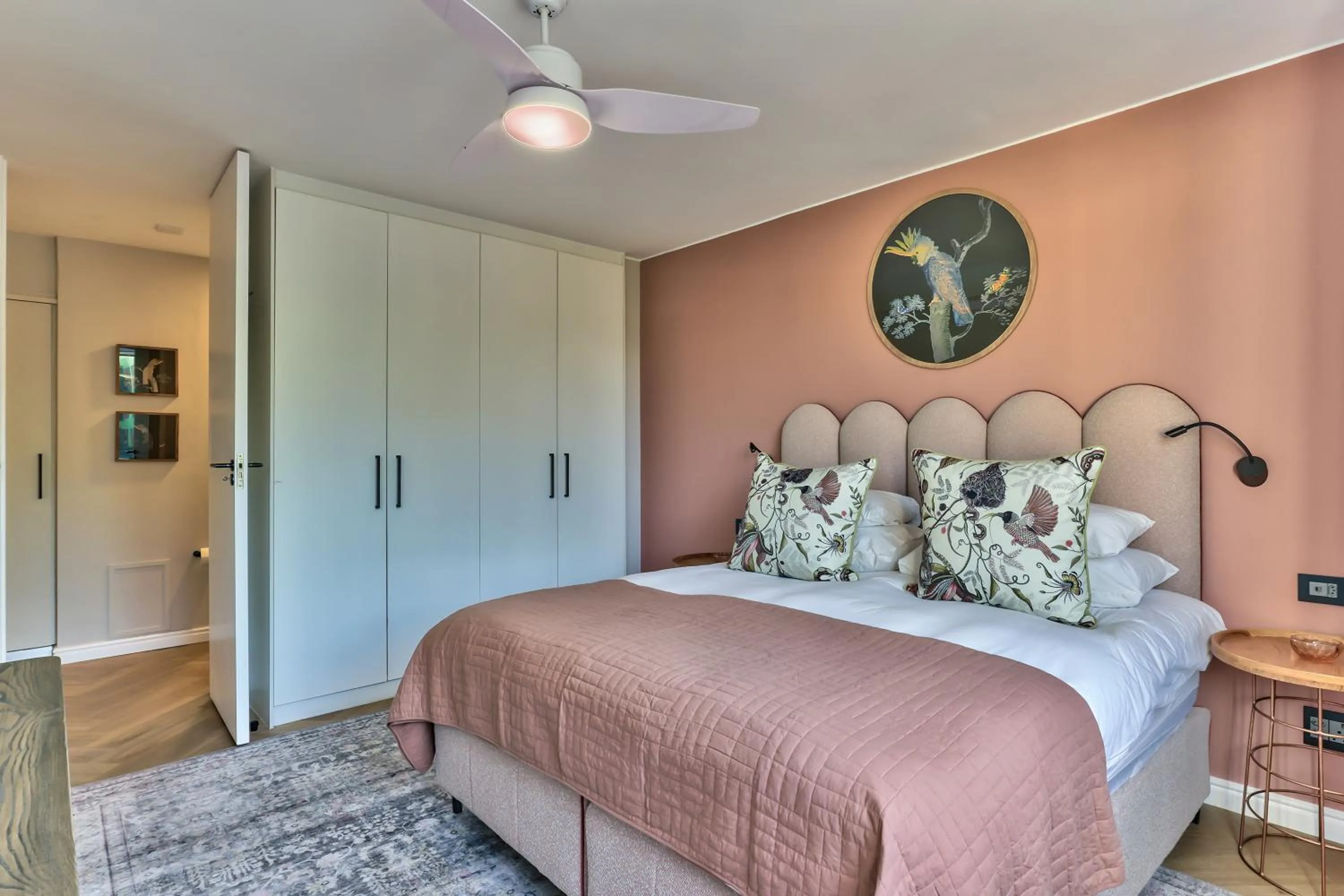 Bed in 437 St Martini Gardens Apartments