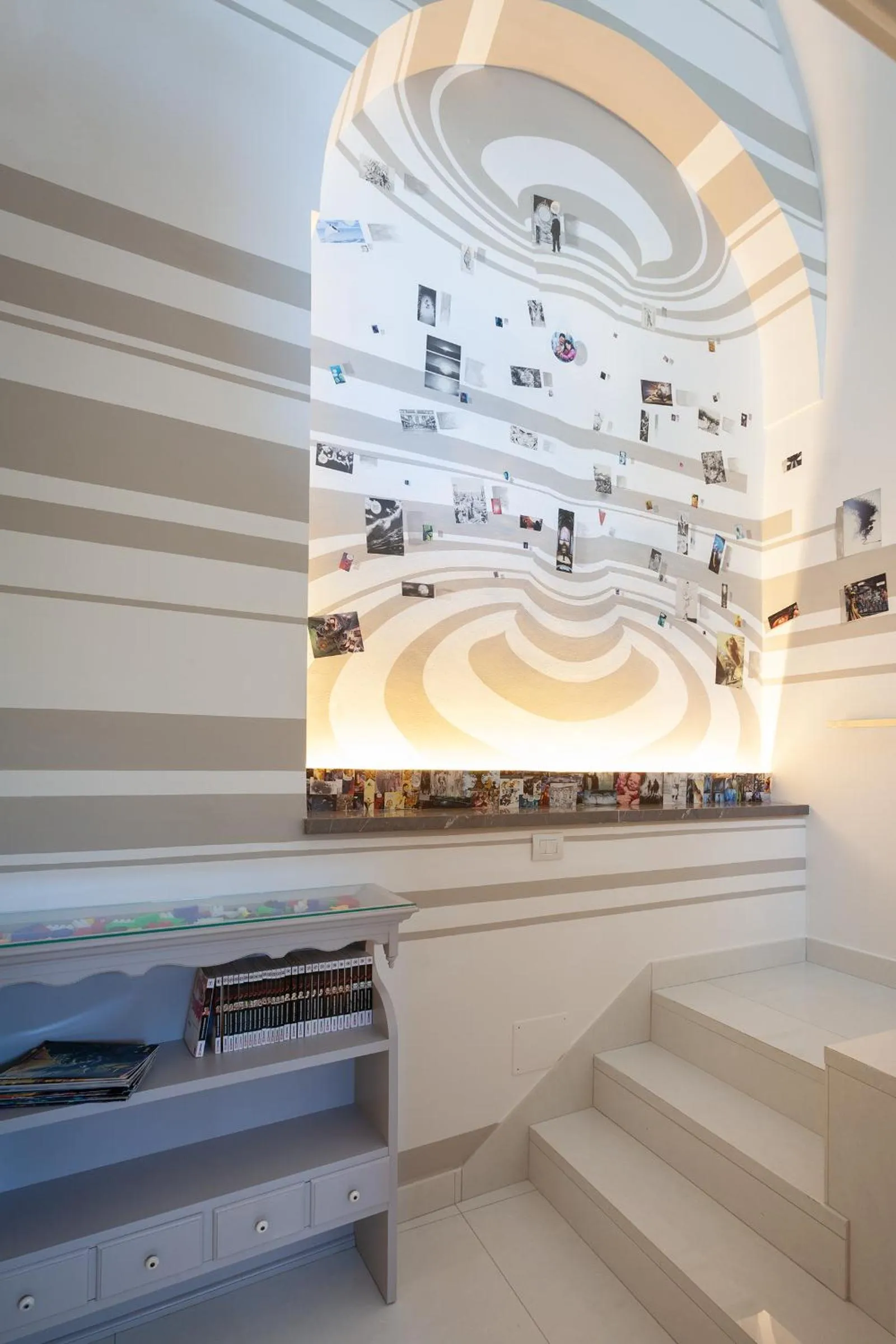 Decorative detail in Coclee Suite Palace