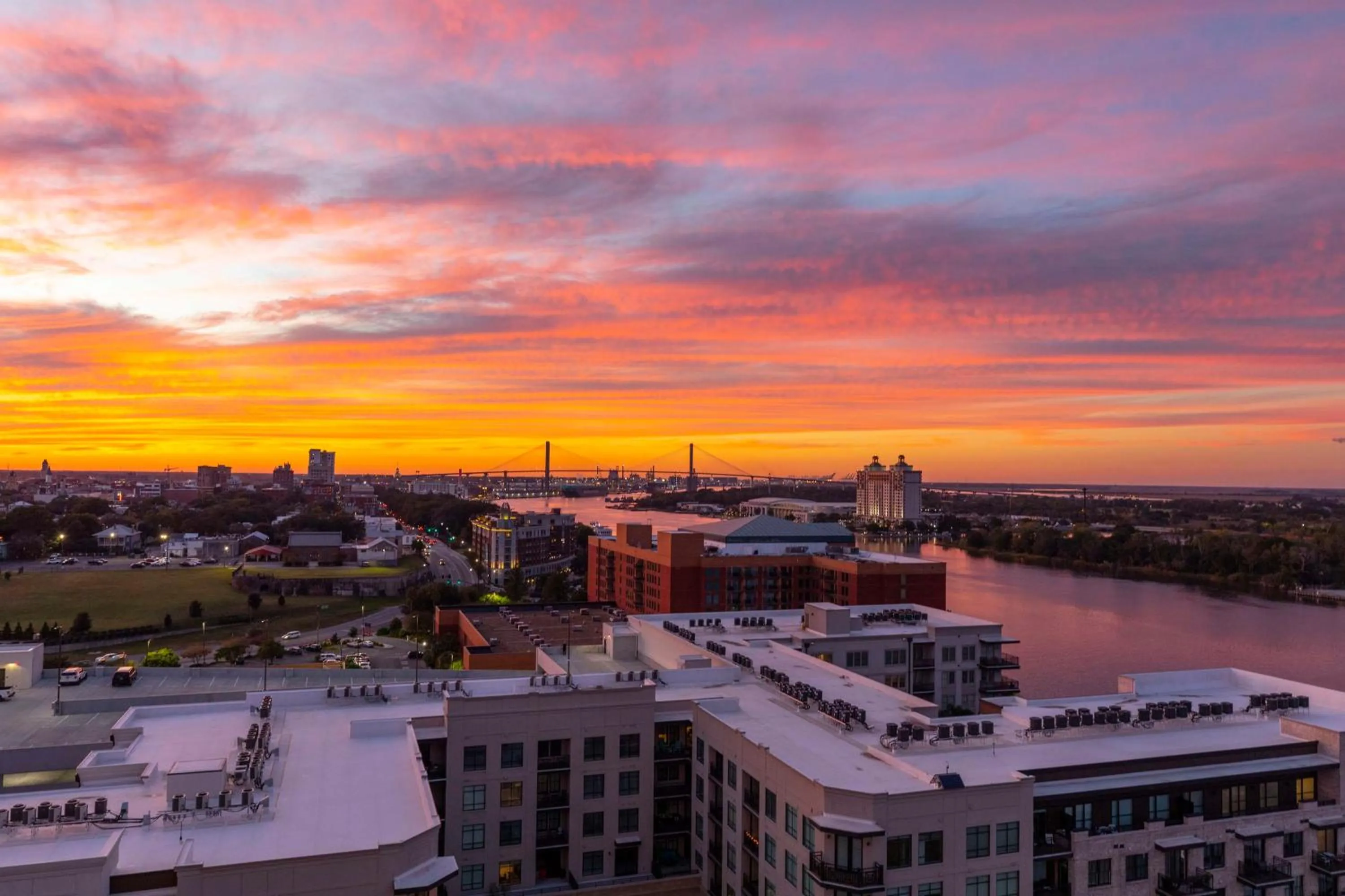 Lounge or bar in Thompson Savannah, by Hyatt