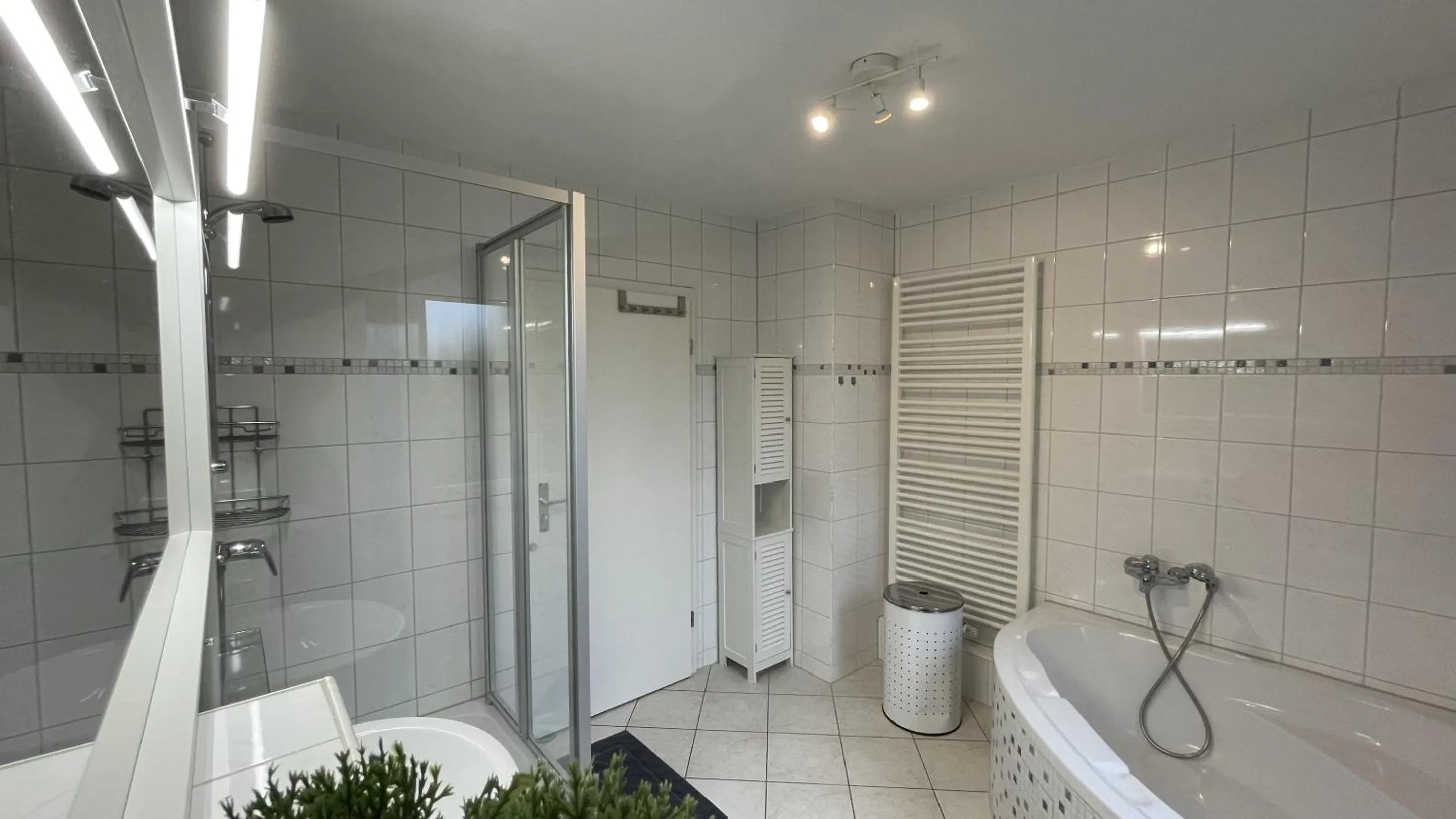Bathroom in Fewo Reutlingen Heinestrasse