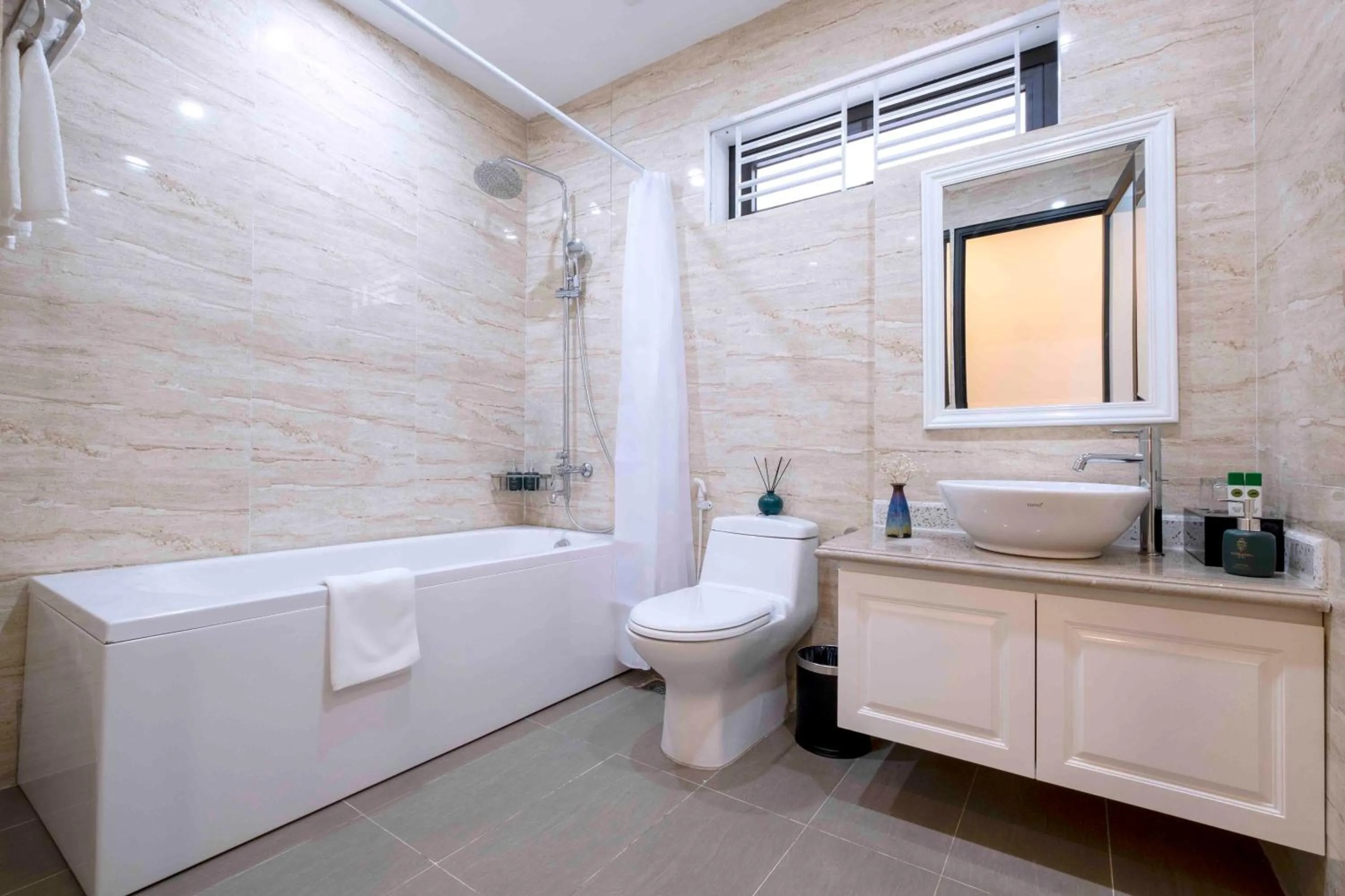 Bathroom in Minh Long Hotel