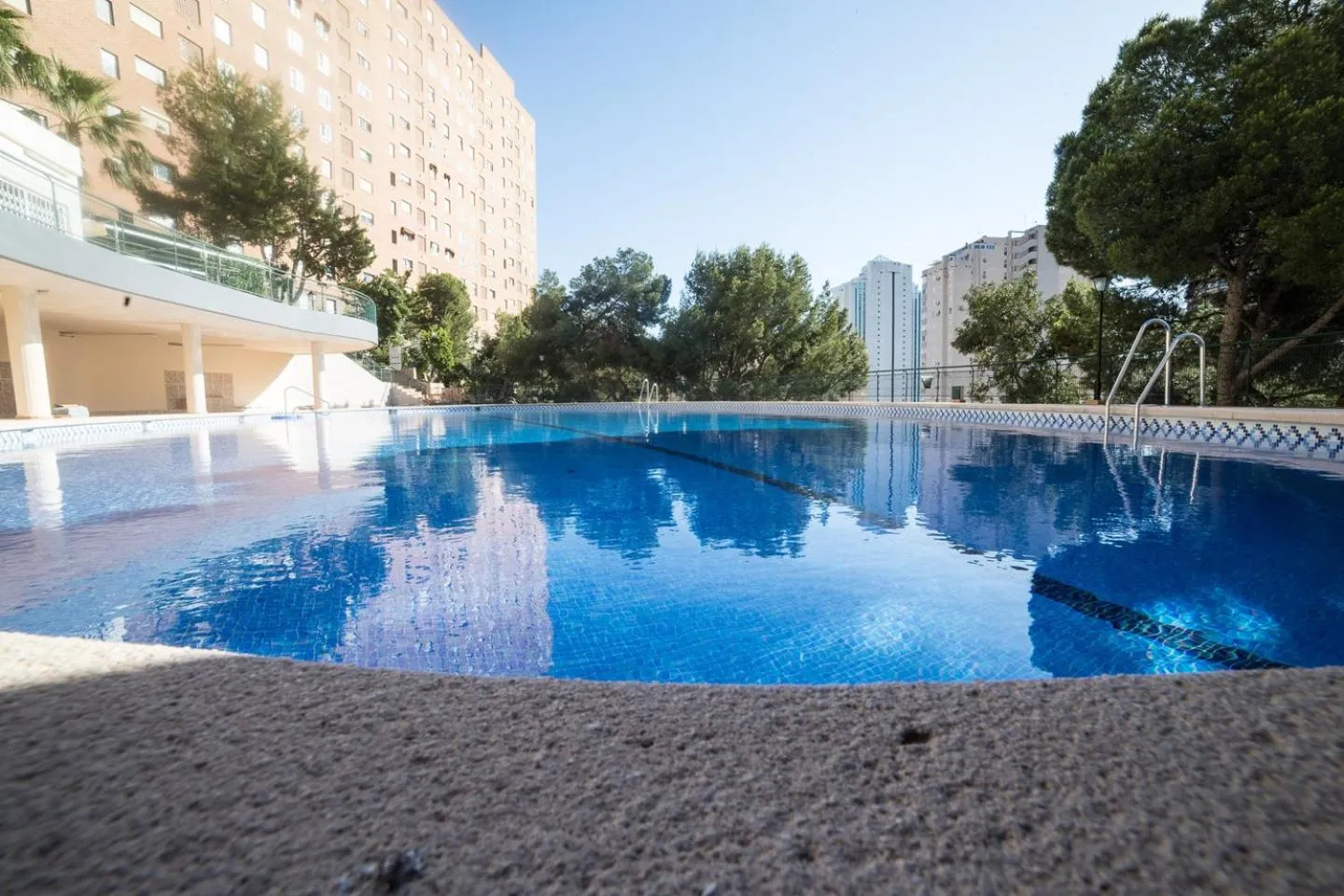 Swimming pool in Apartamento Coblanca