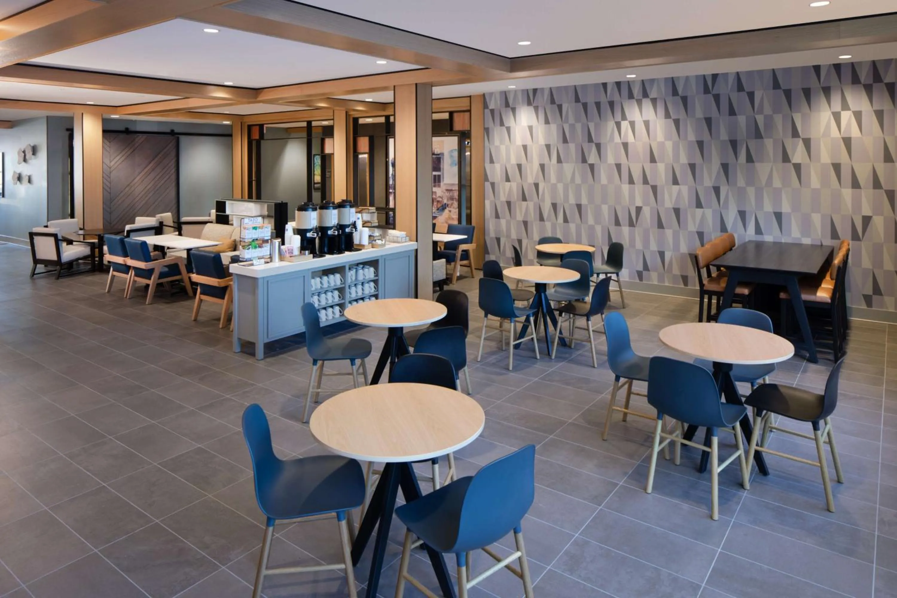 Lobby or reception in Hyatt House Lewes Rehoboth Beach