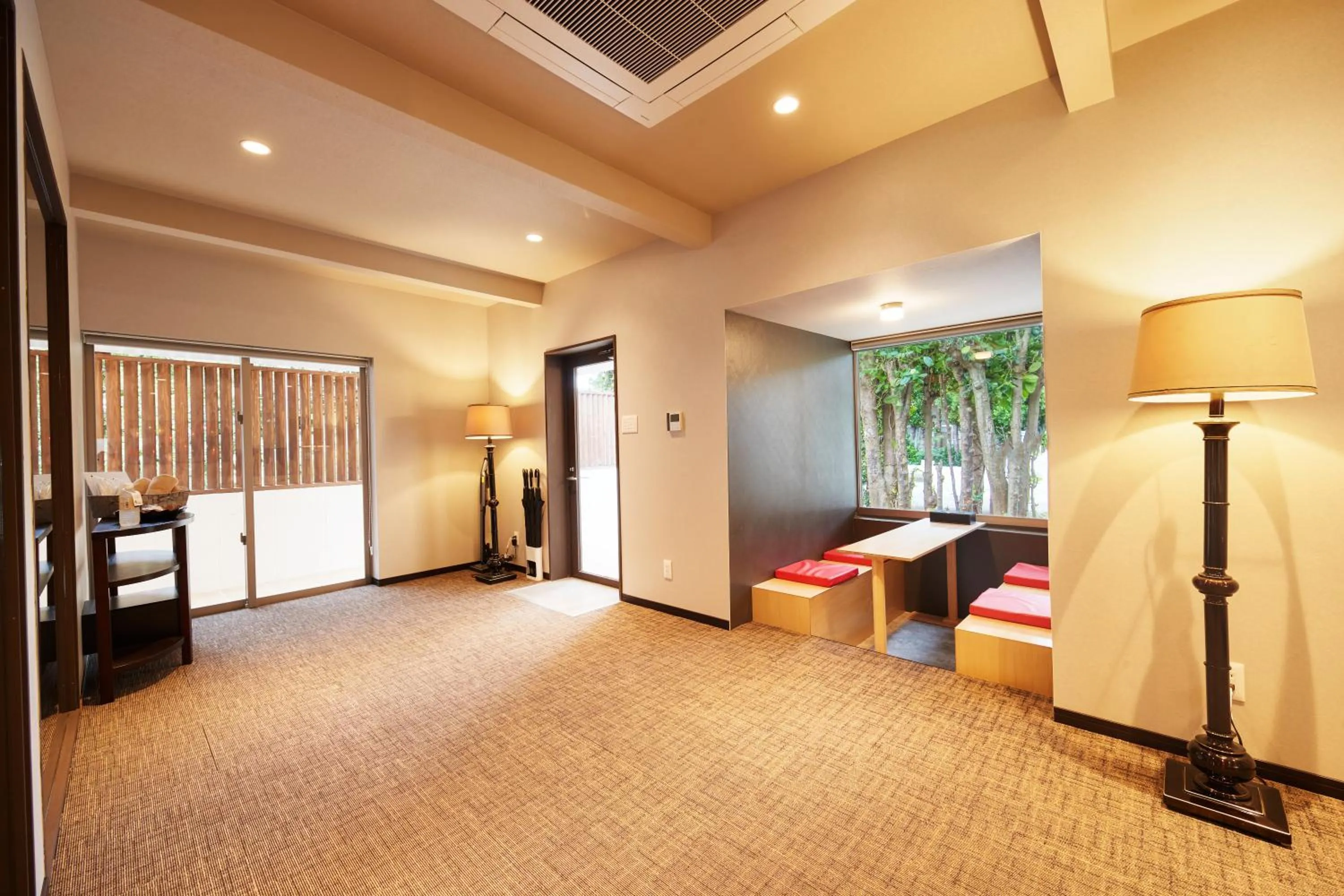 Living room, Bed in ADAN RESORT 灯 - Lamp -