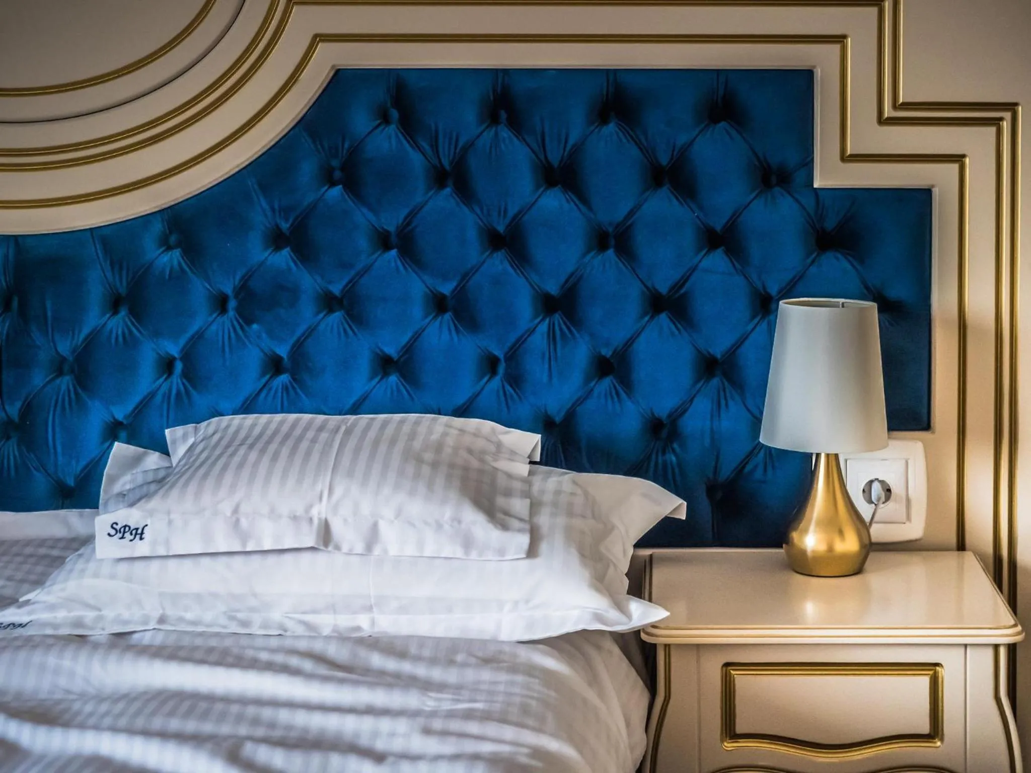 Bedroom, Bed in Sky Park Home