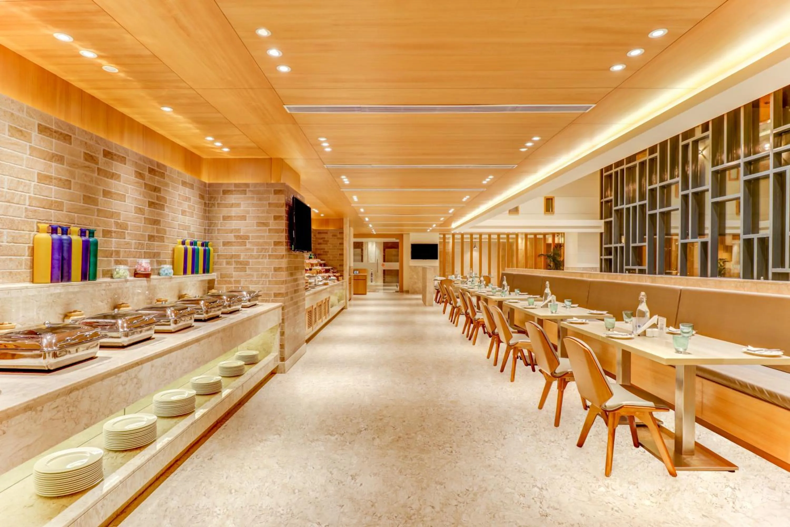 Restaurant/places to eat in Lemon Tree Premier, Bhubaneswar