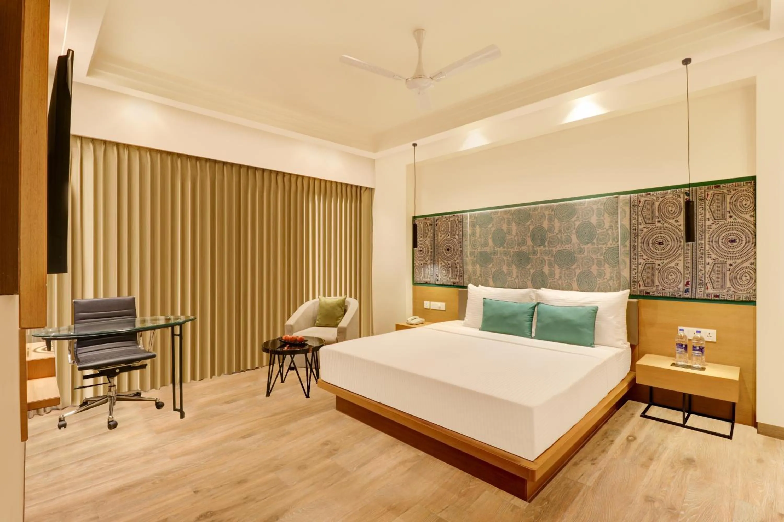 Bedroom, Bed in Lemon Tree Premier, Bhubaneswar