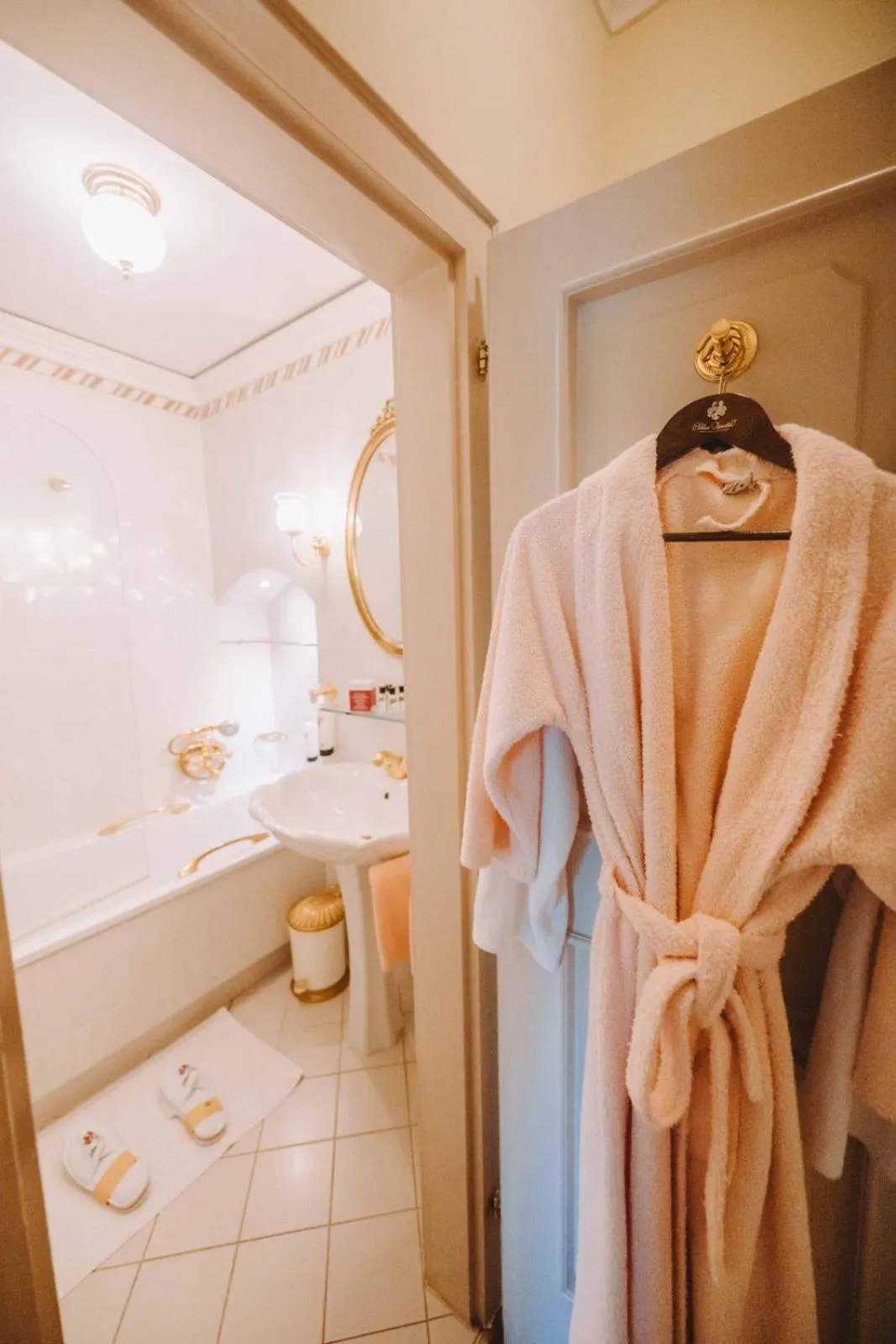 Bathroom in Hotel Schloss Dürnstein