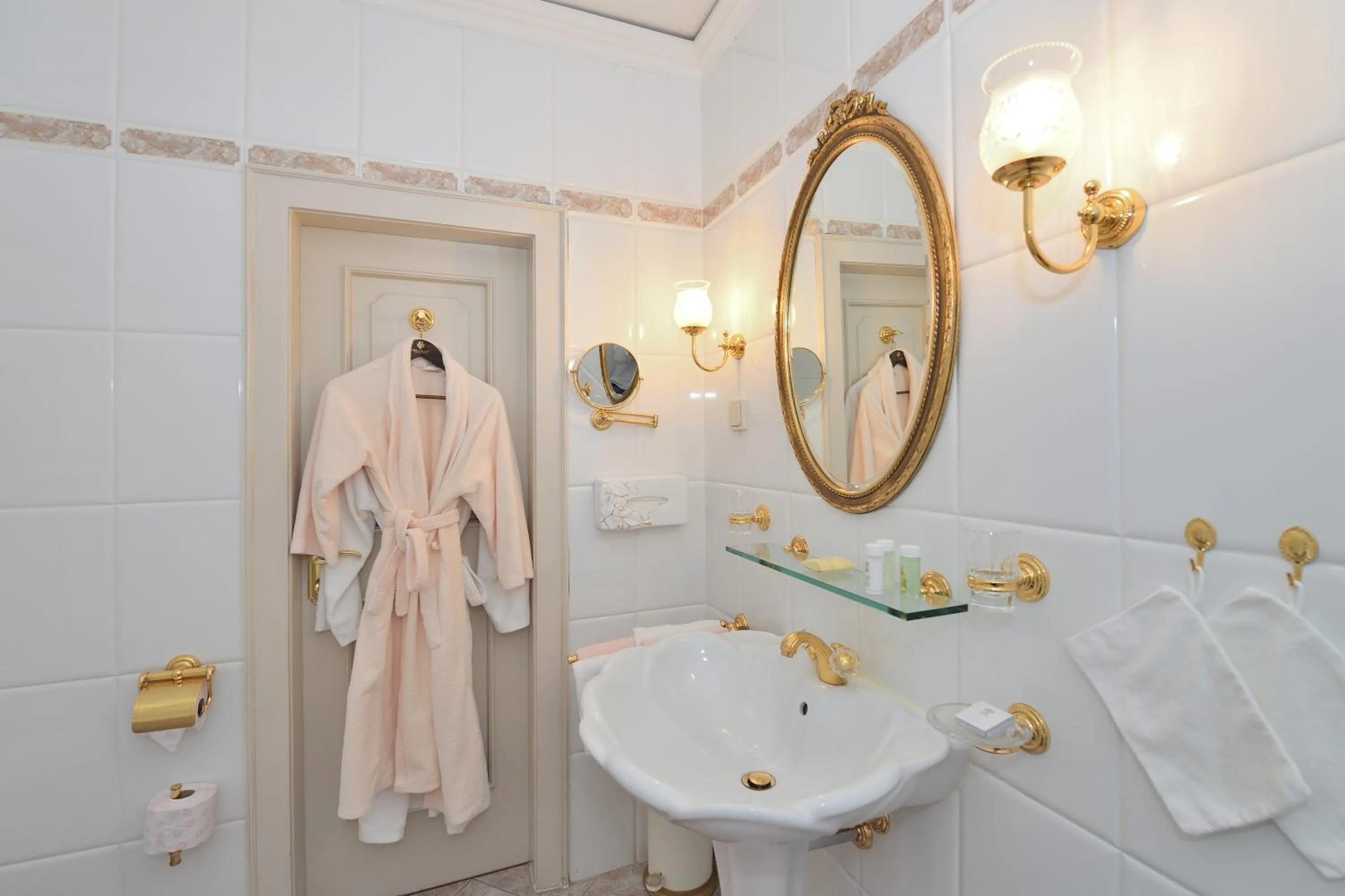 Bathroom in Hotel Schloss Dürnstein