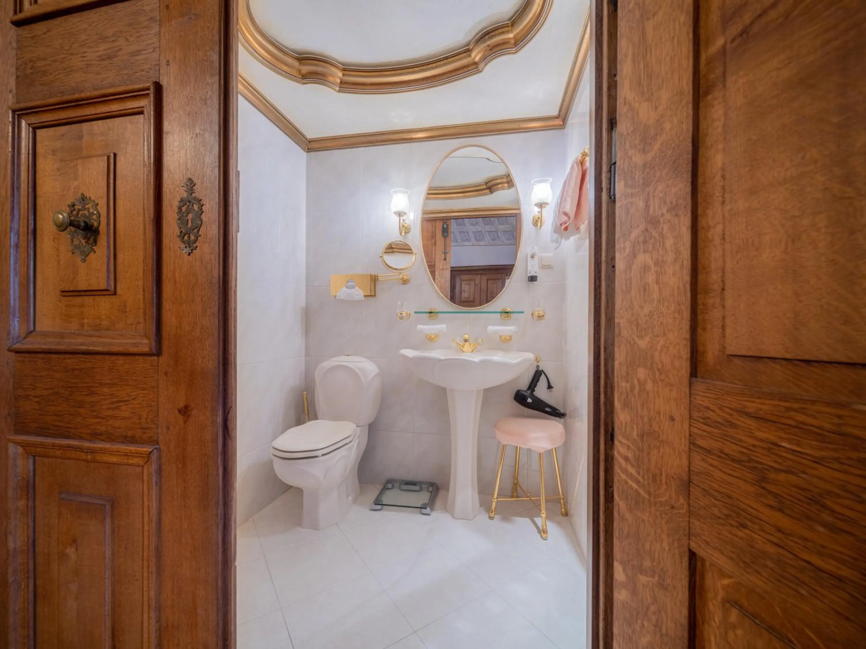 Bathroom in Hotel Schloss Dürnstein