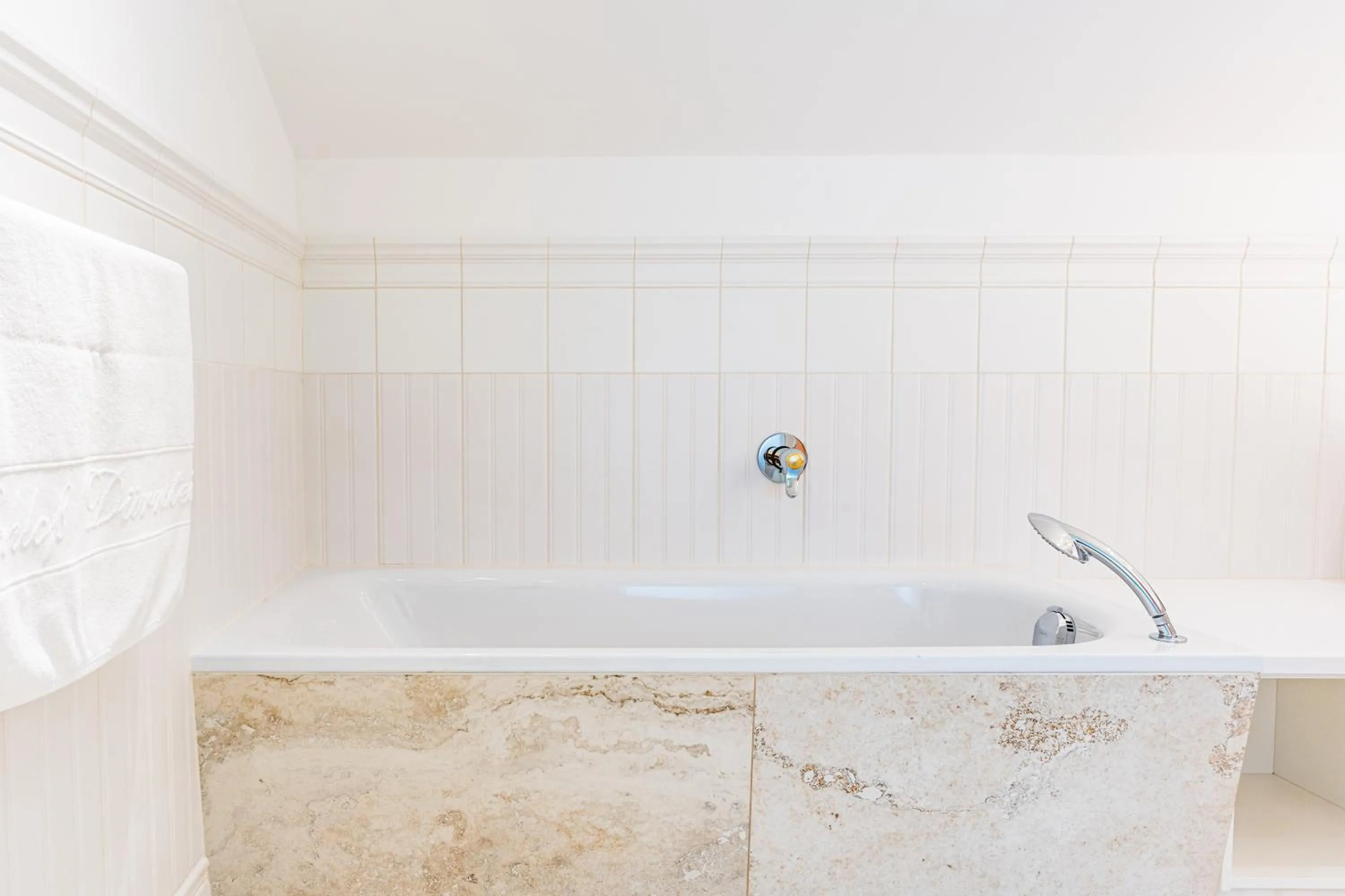 Bath in Hotel Schloss Dürnstein