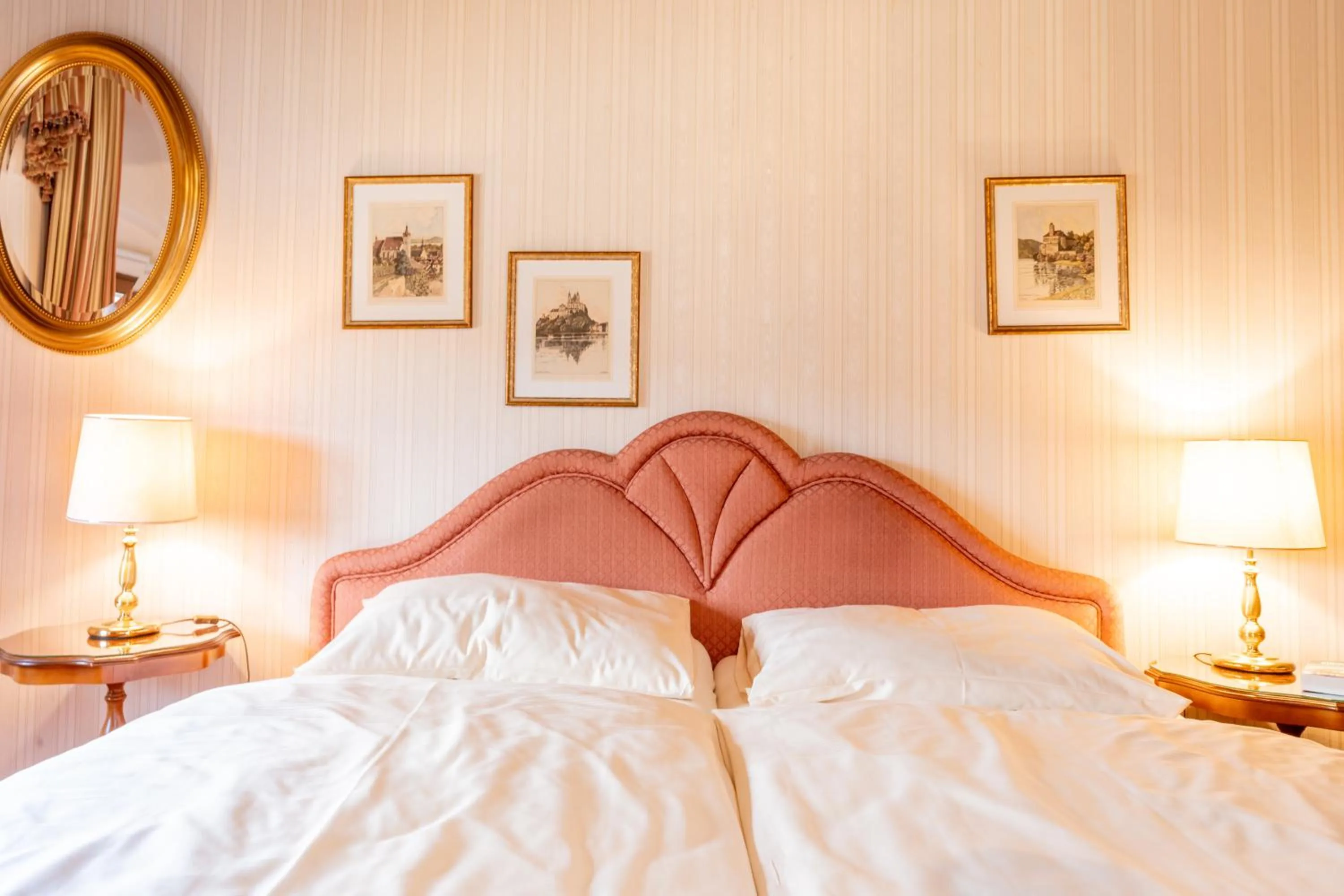 Bed in Hotel Schloss Dürnstein