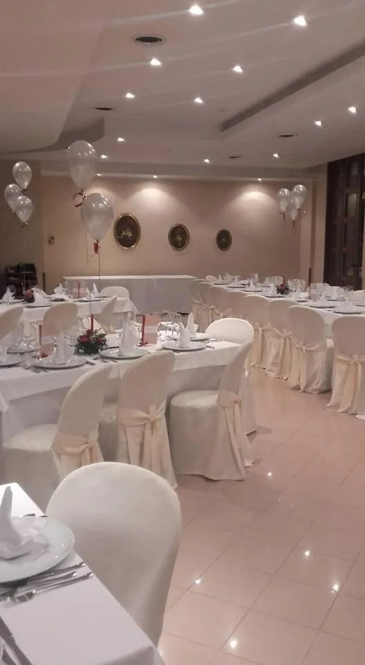 Lounge or bar in Hotel Serenella