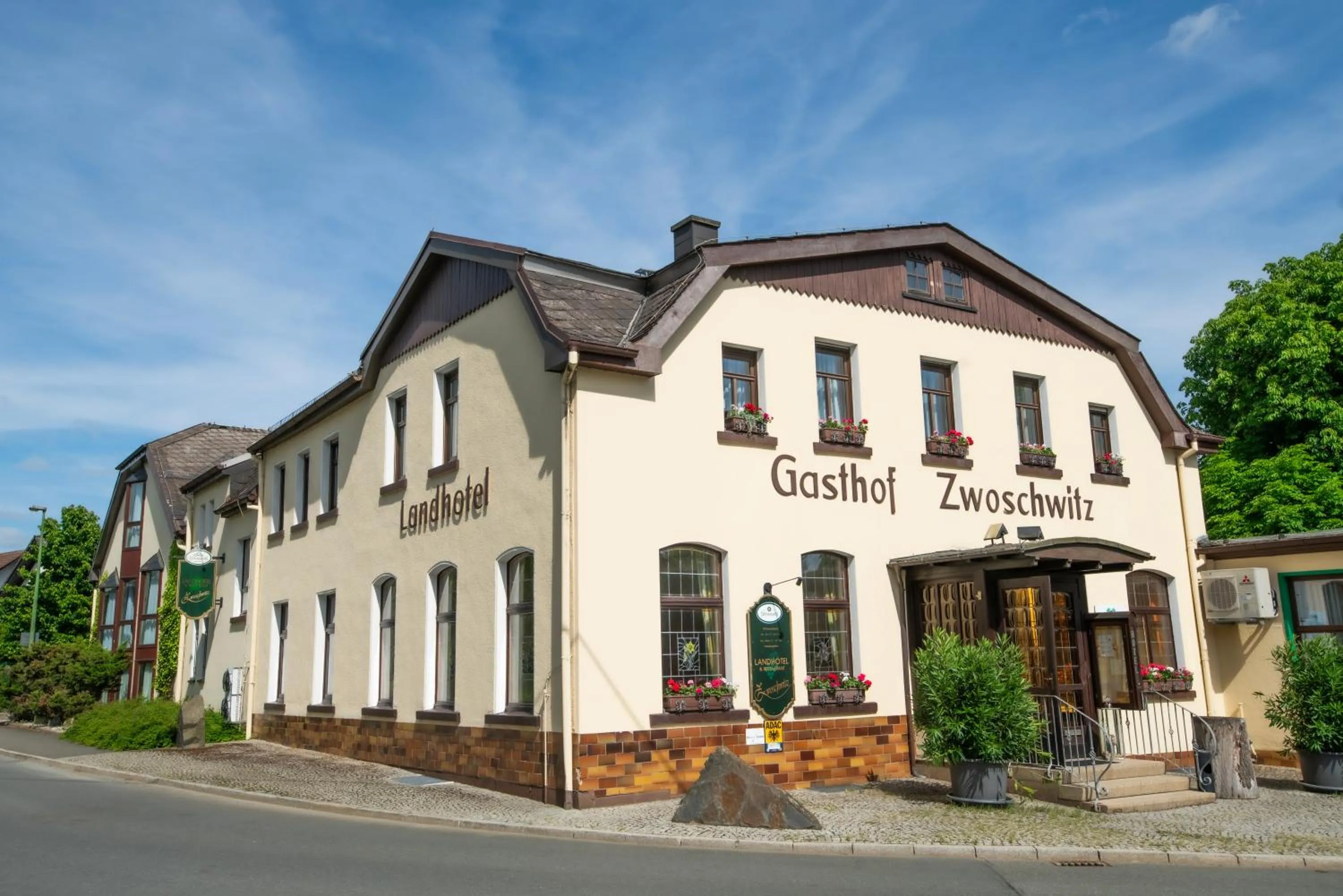 Property building in Landhotel Plauen - Gasthof Zwoschwitz