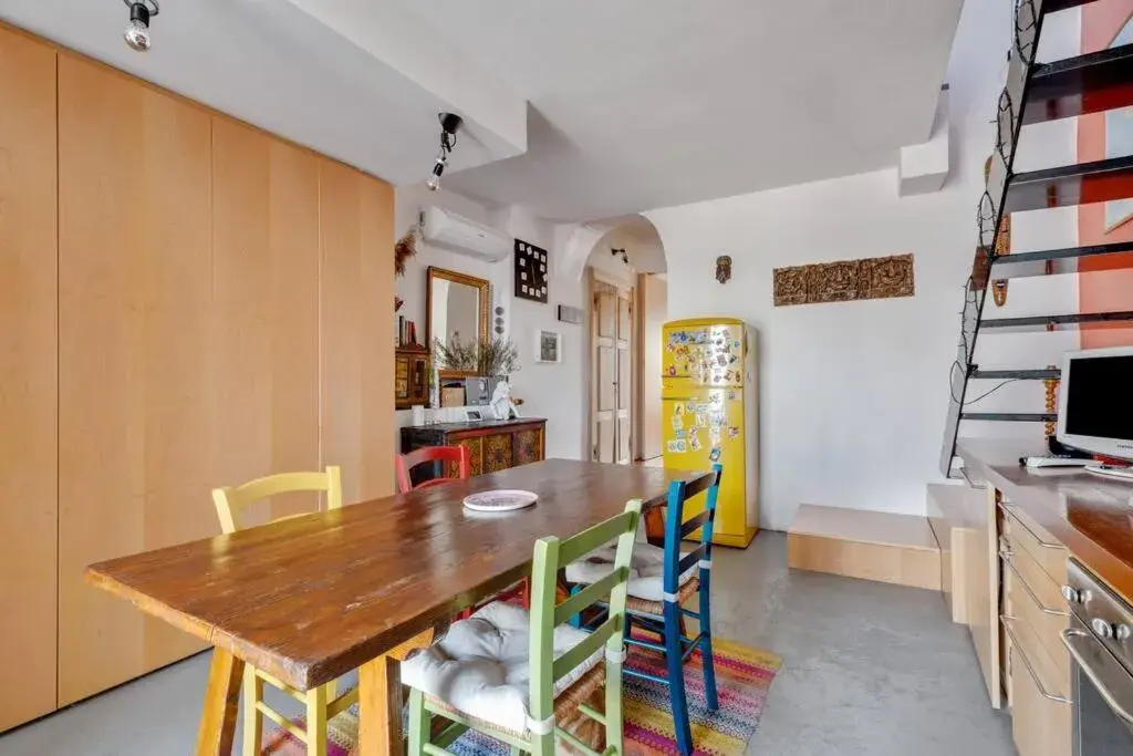 Easylife - Attico Duplex Chinatown Easylife - Attico Duplex Chinatown