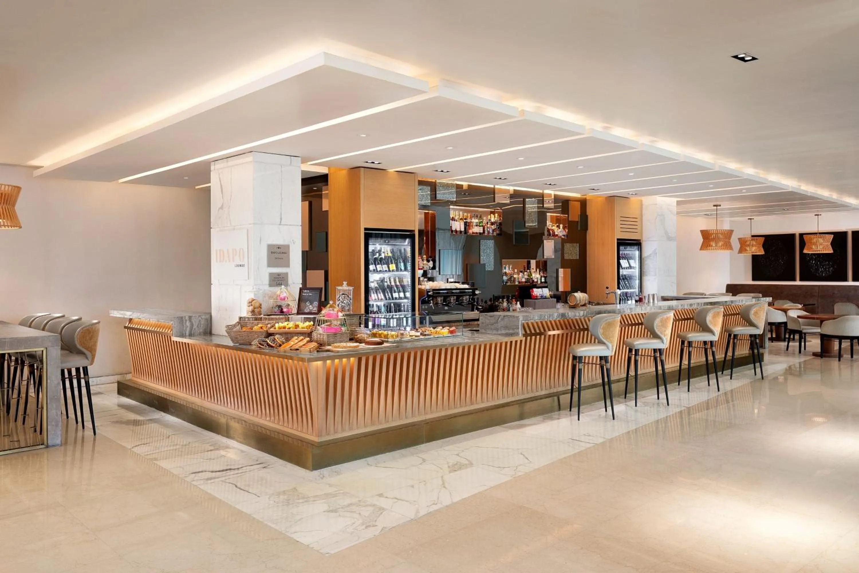 Lounge or bar in Lagos Marriott Hotel Ikeja