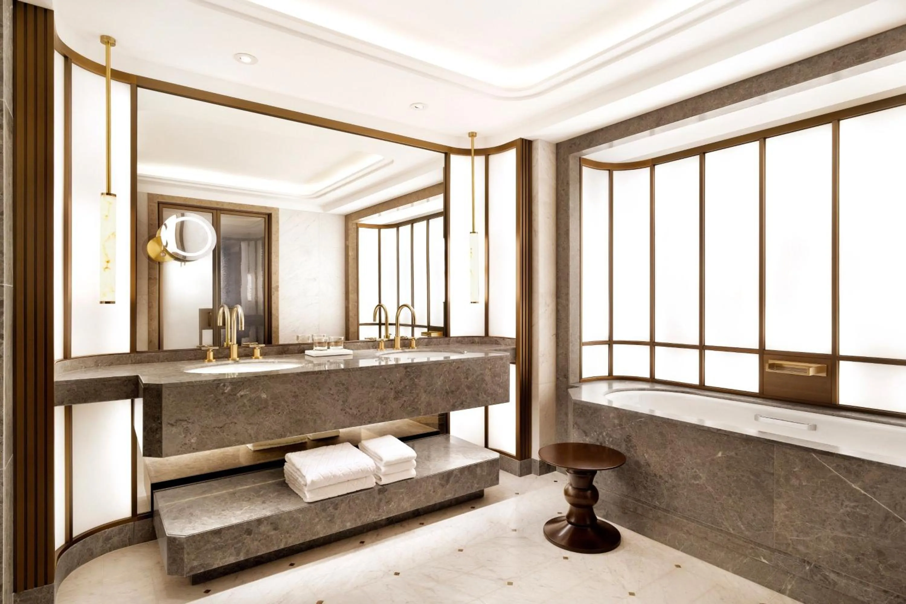 Bathroom in Josun Palace, a Luxury Collection Hotel, Seoul Gangnam