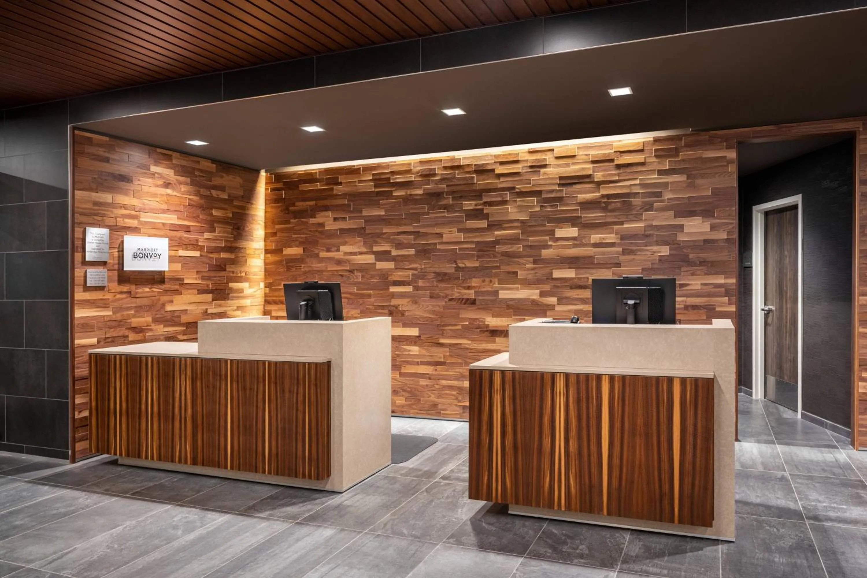 Lobby or reception in Courtyard by Marriott Petaluma Sonoma County