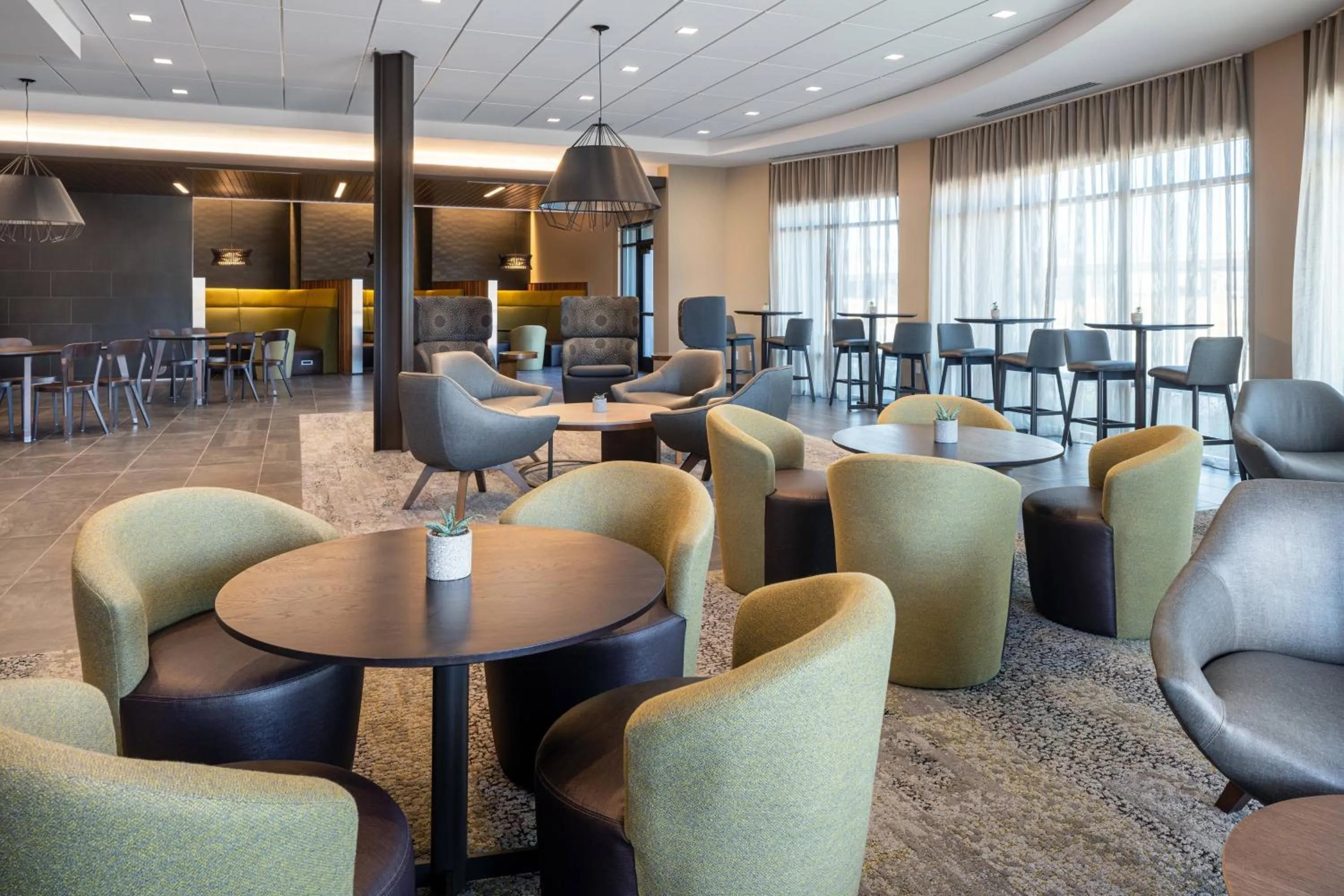 Lobby or reception in Courtyard by Marriott Petaluma Sonoma County