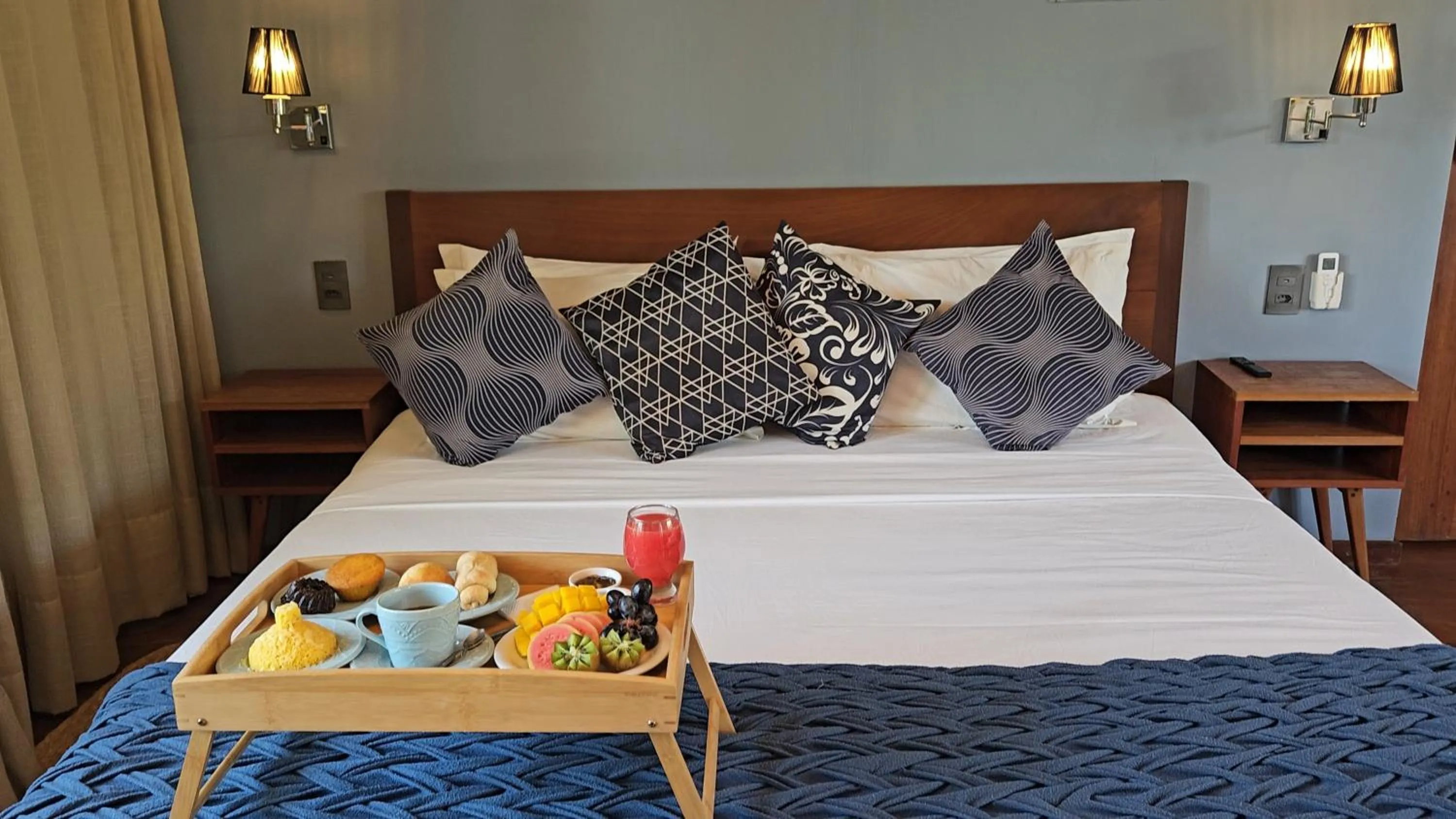 Food and drinks, Bed in Vila das Águas