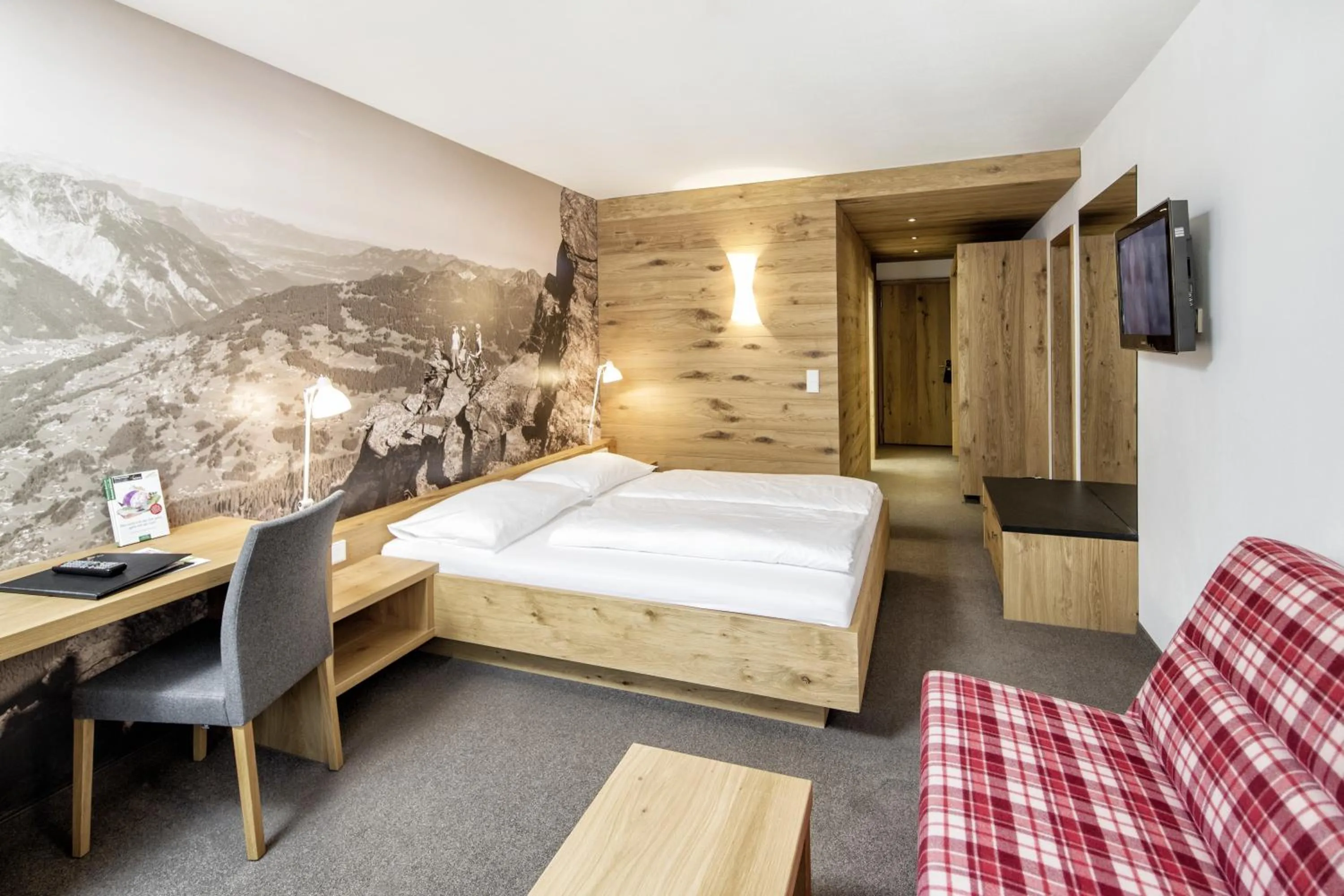 Summer, Bed in Sporthotel Silvretta Montafon