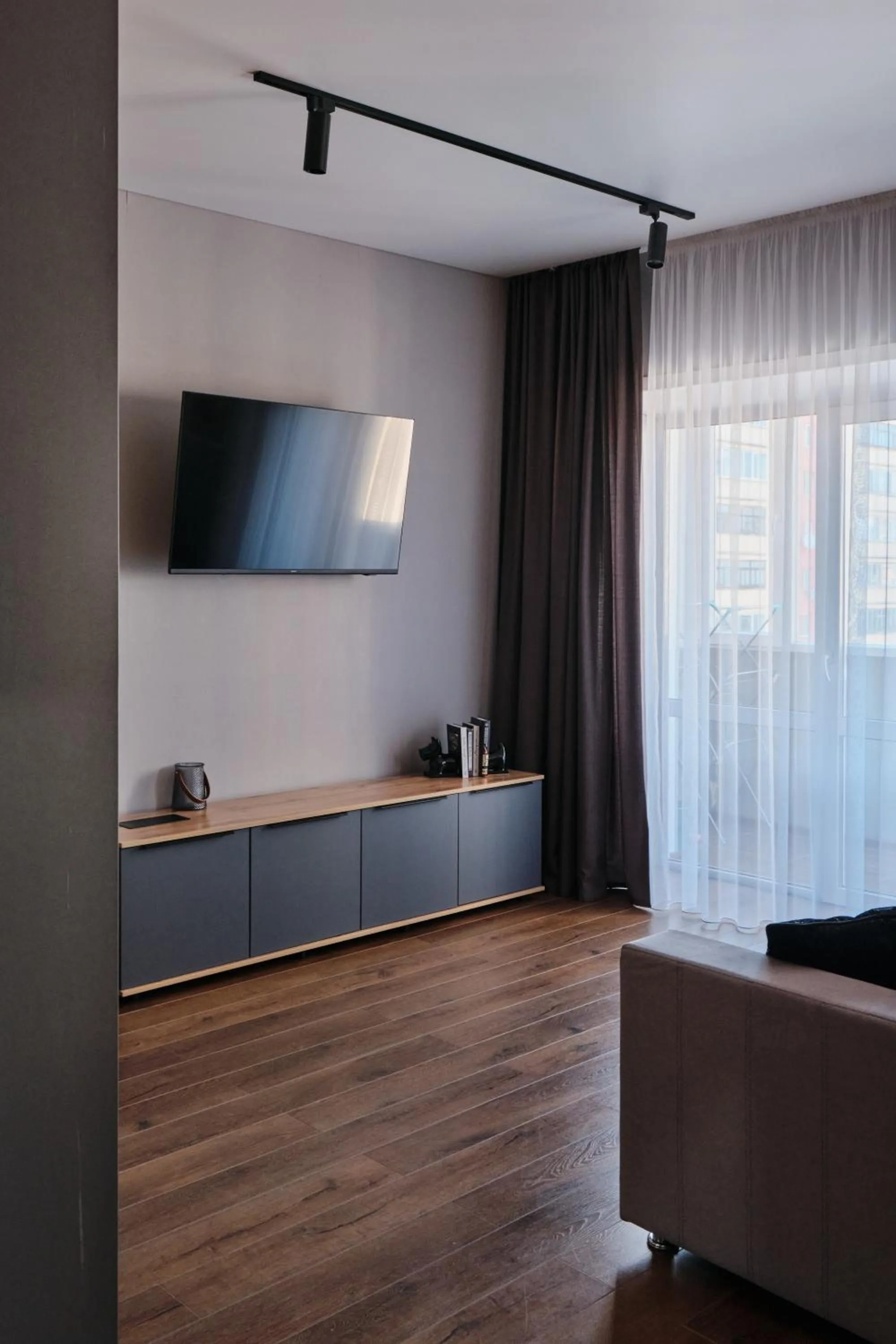 Seven City Apartments