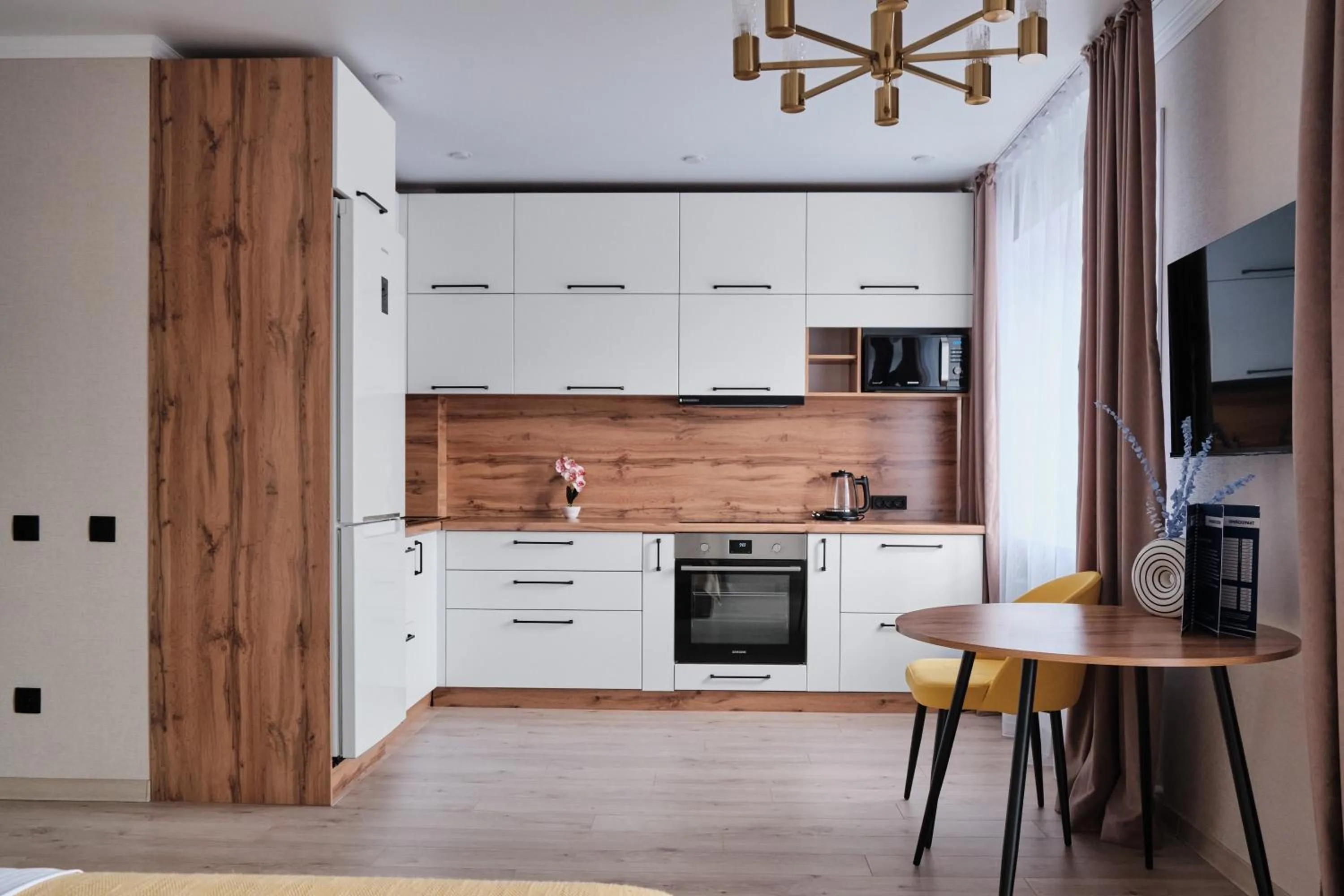 Seven City Apartments