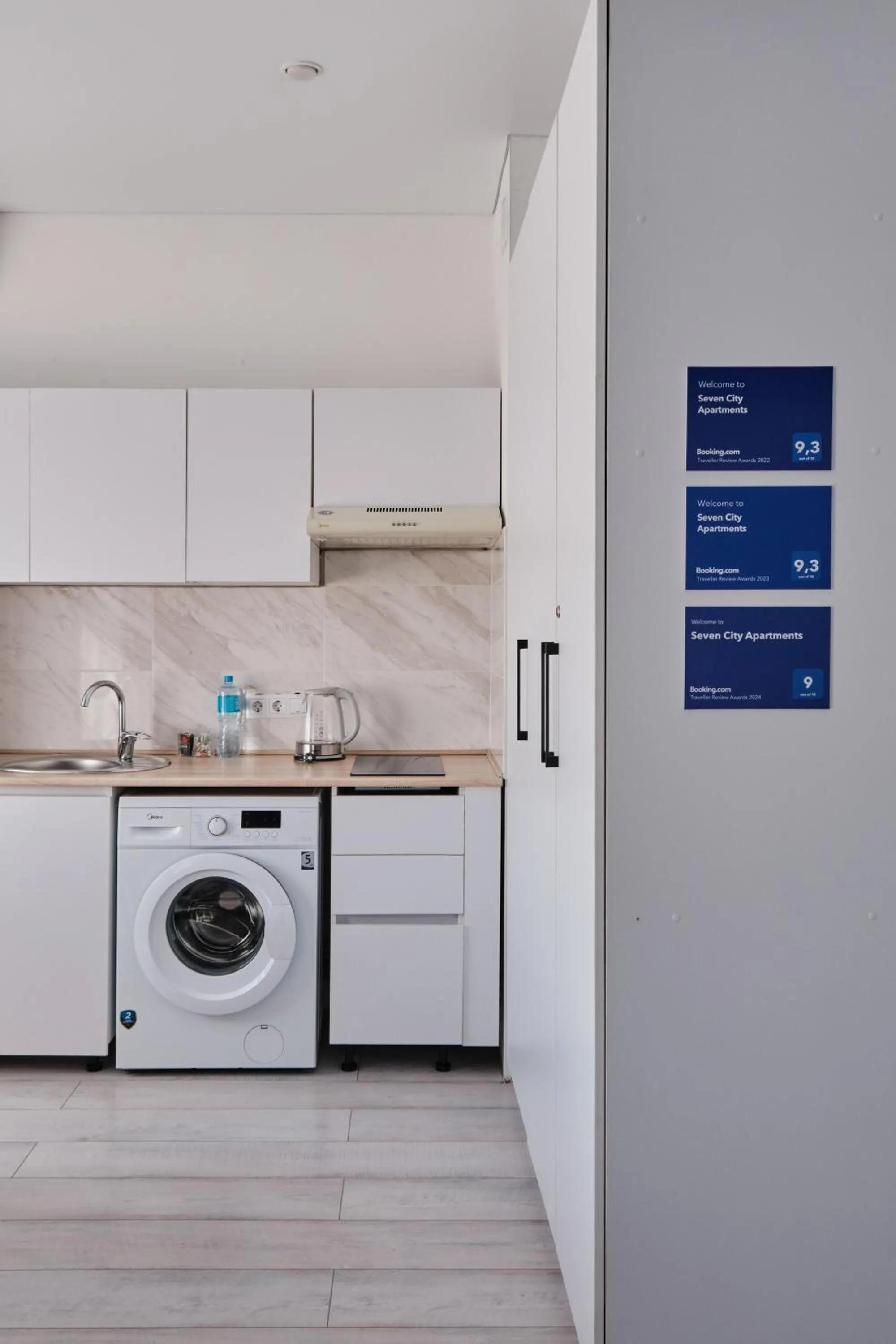 Seven City Apartments