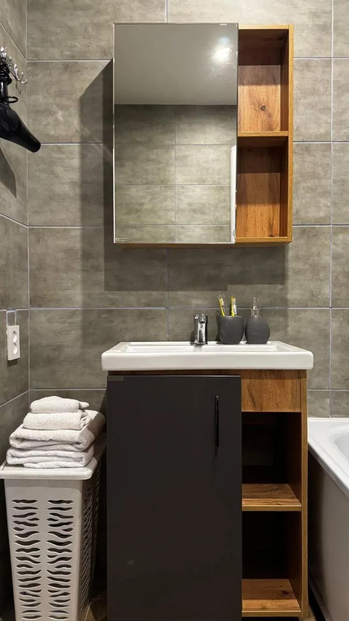 Seven City Apartments