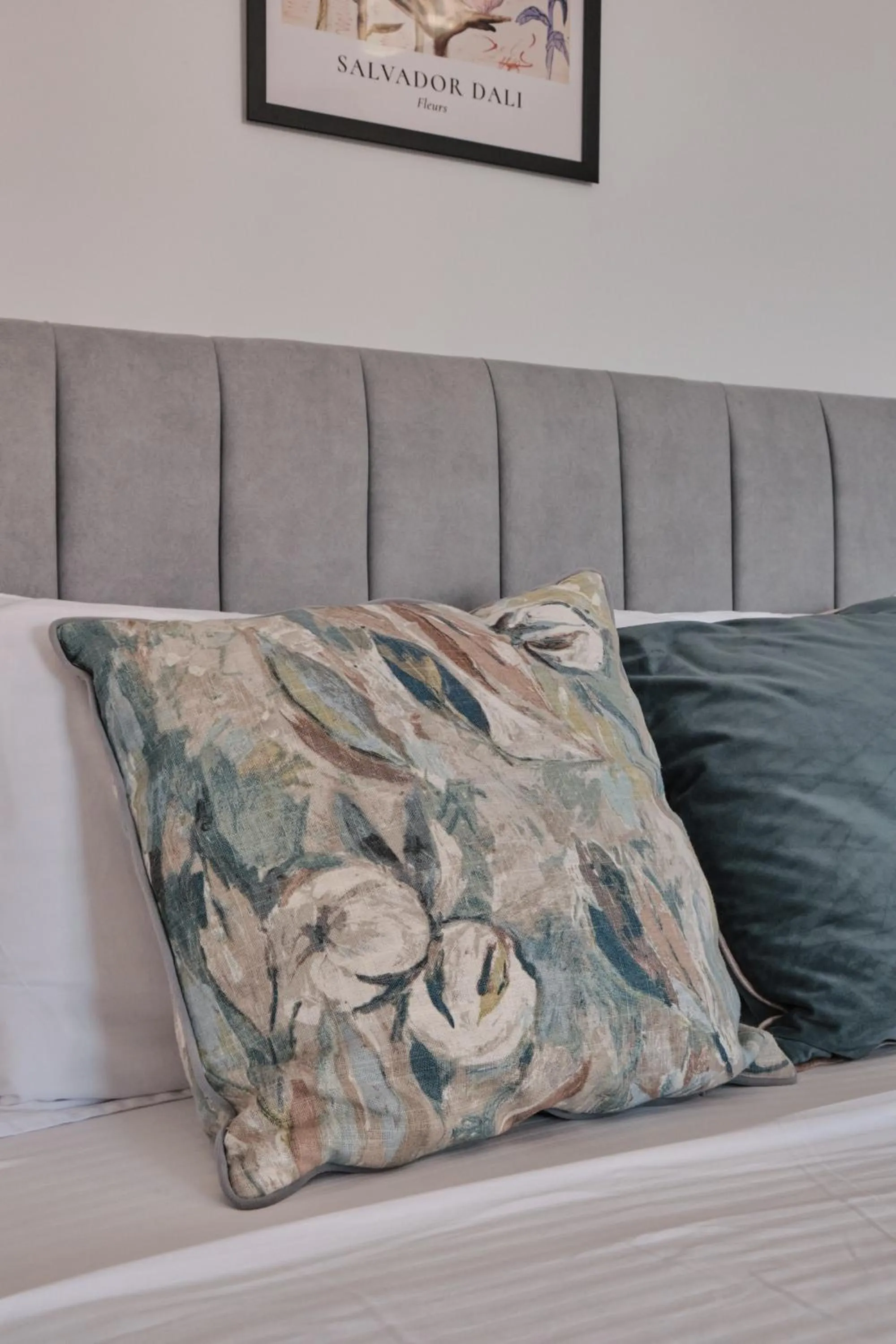 Seven City Apartments