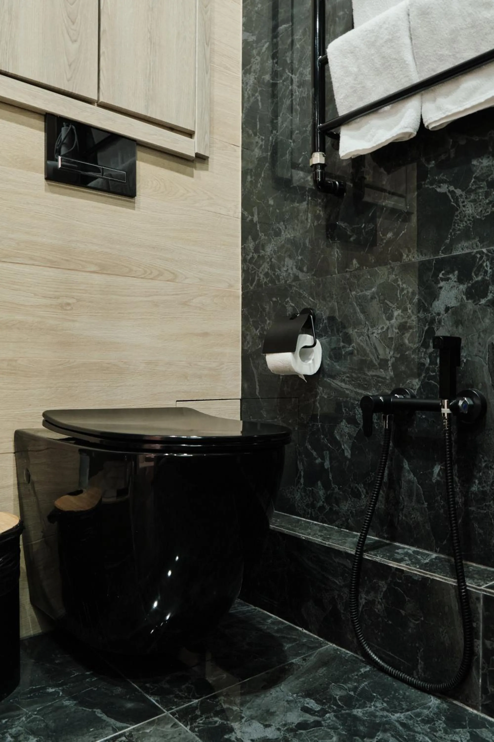 Seven City Apartments