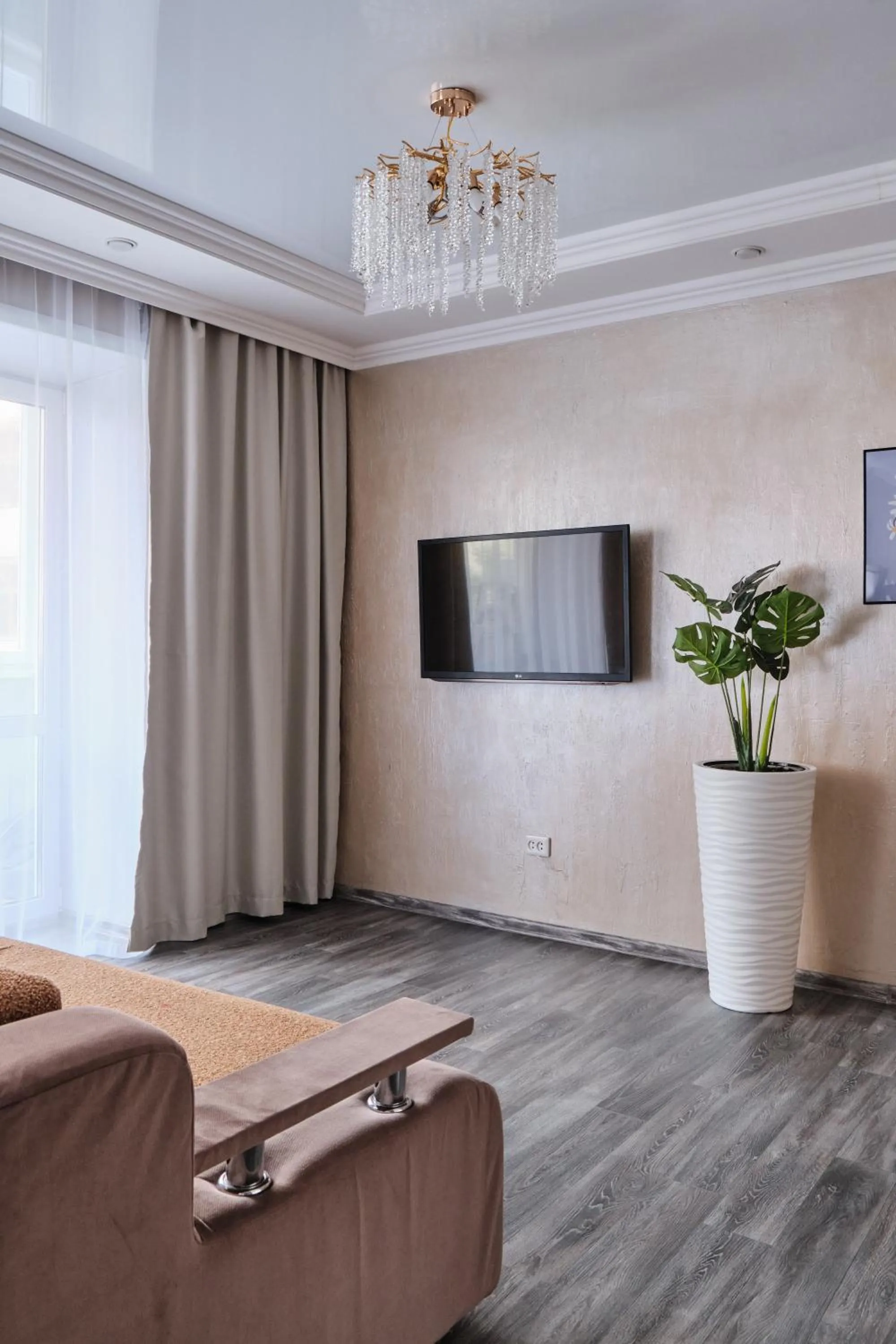 Seven City Apartments