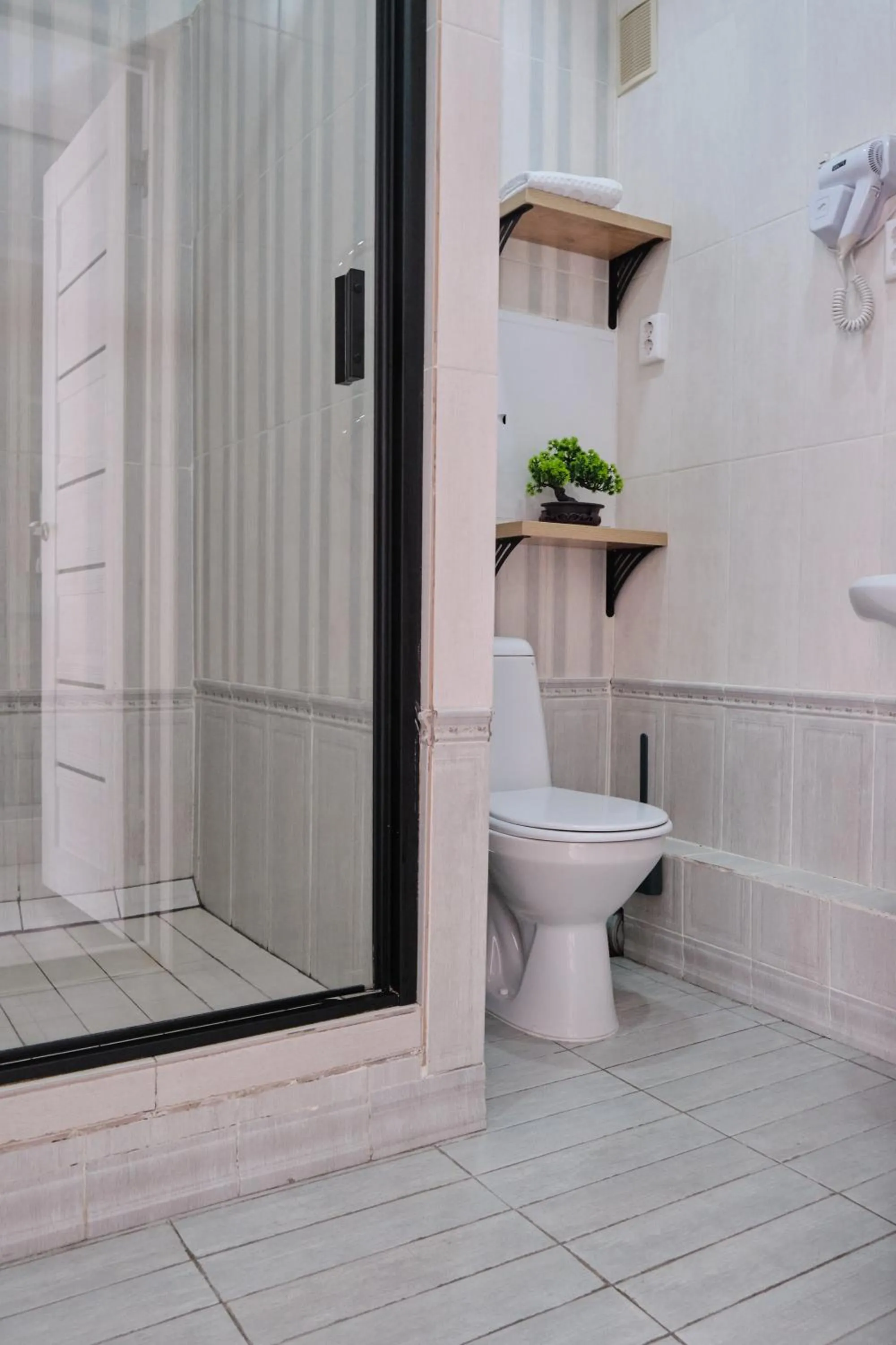 Seven City Apartments