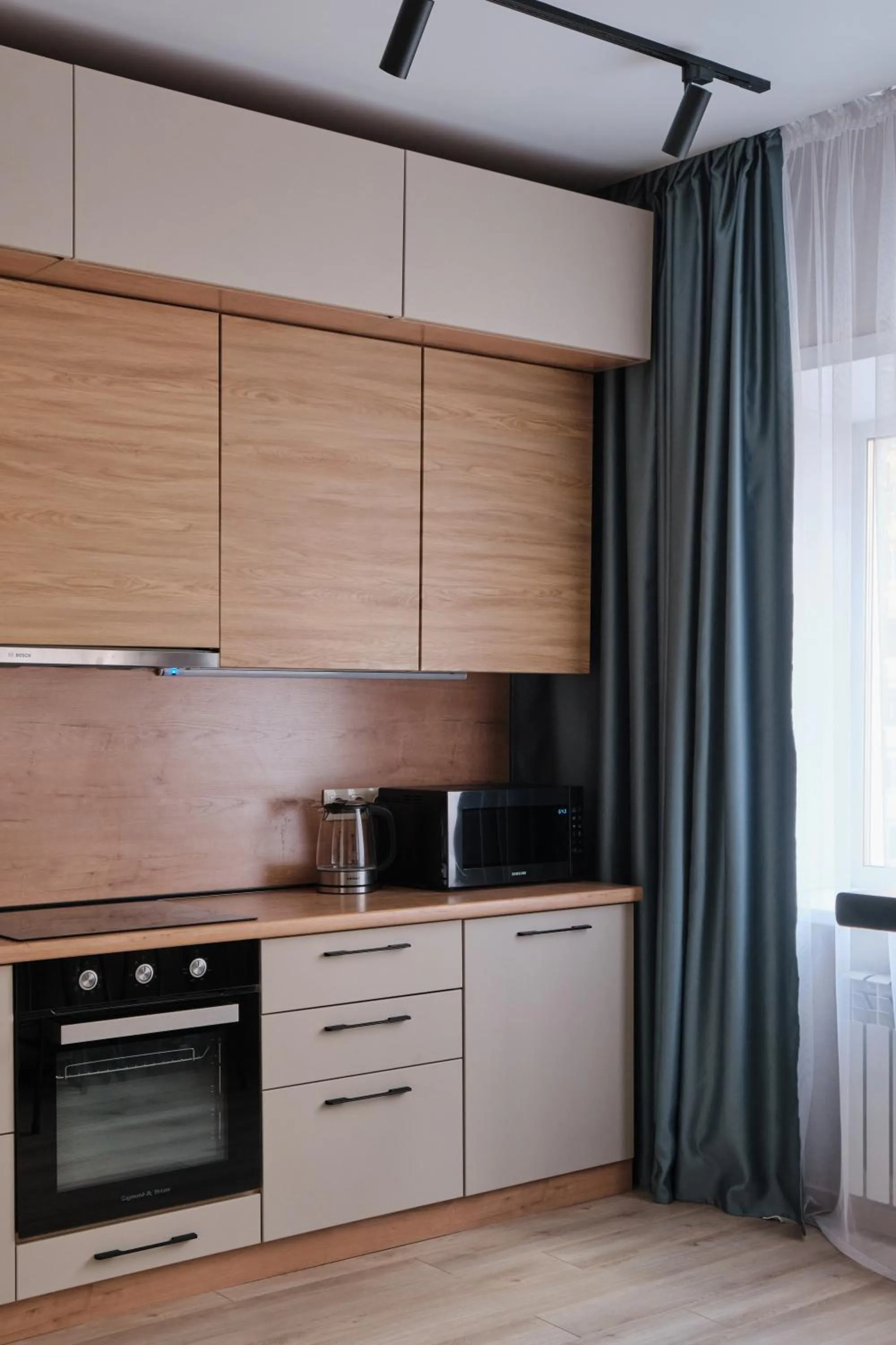 Seven City Apartments