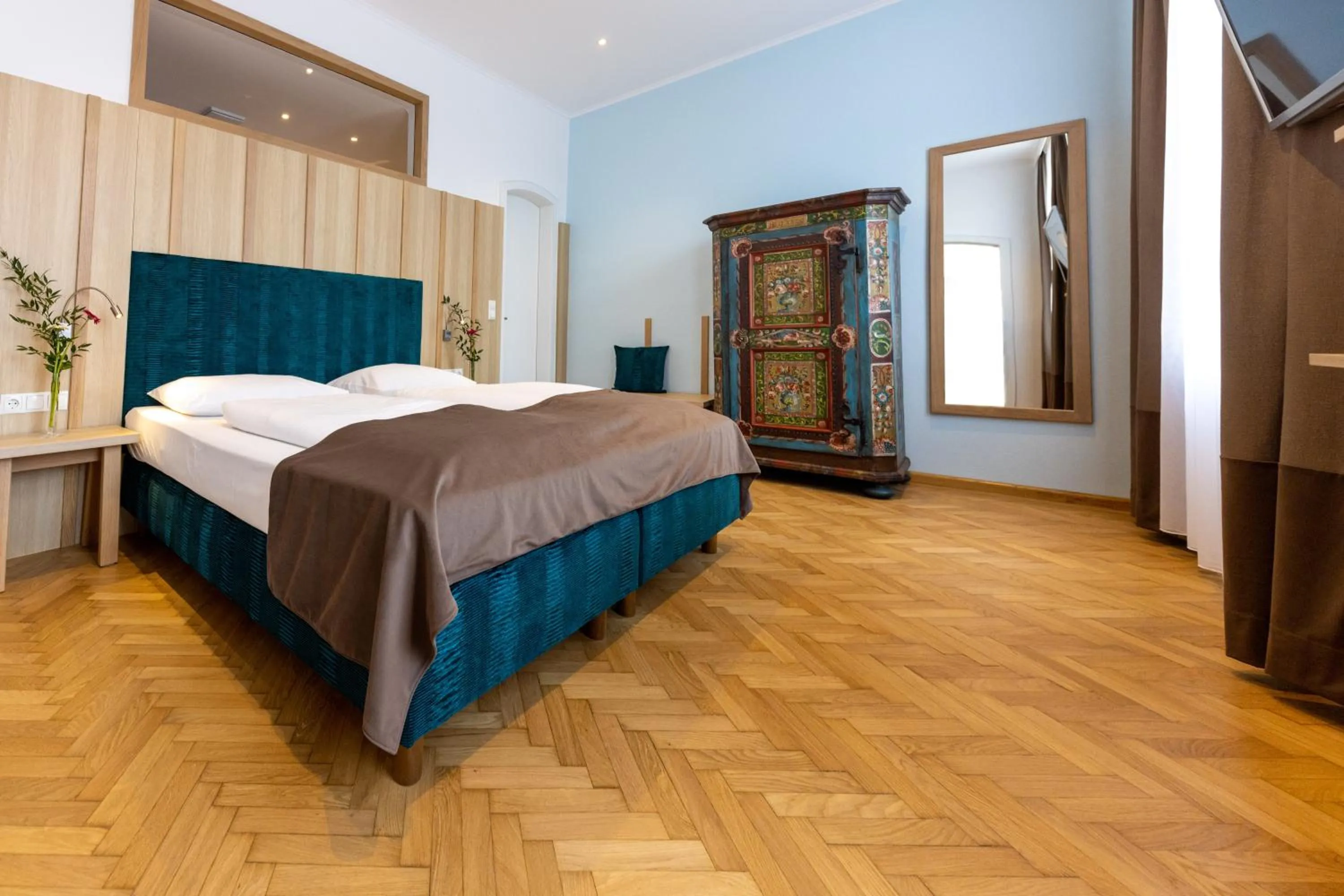 Photo of the whole room, Bed in Hotel Unter den Linden