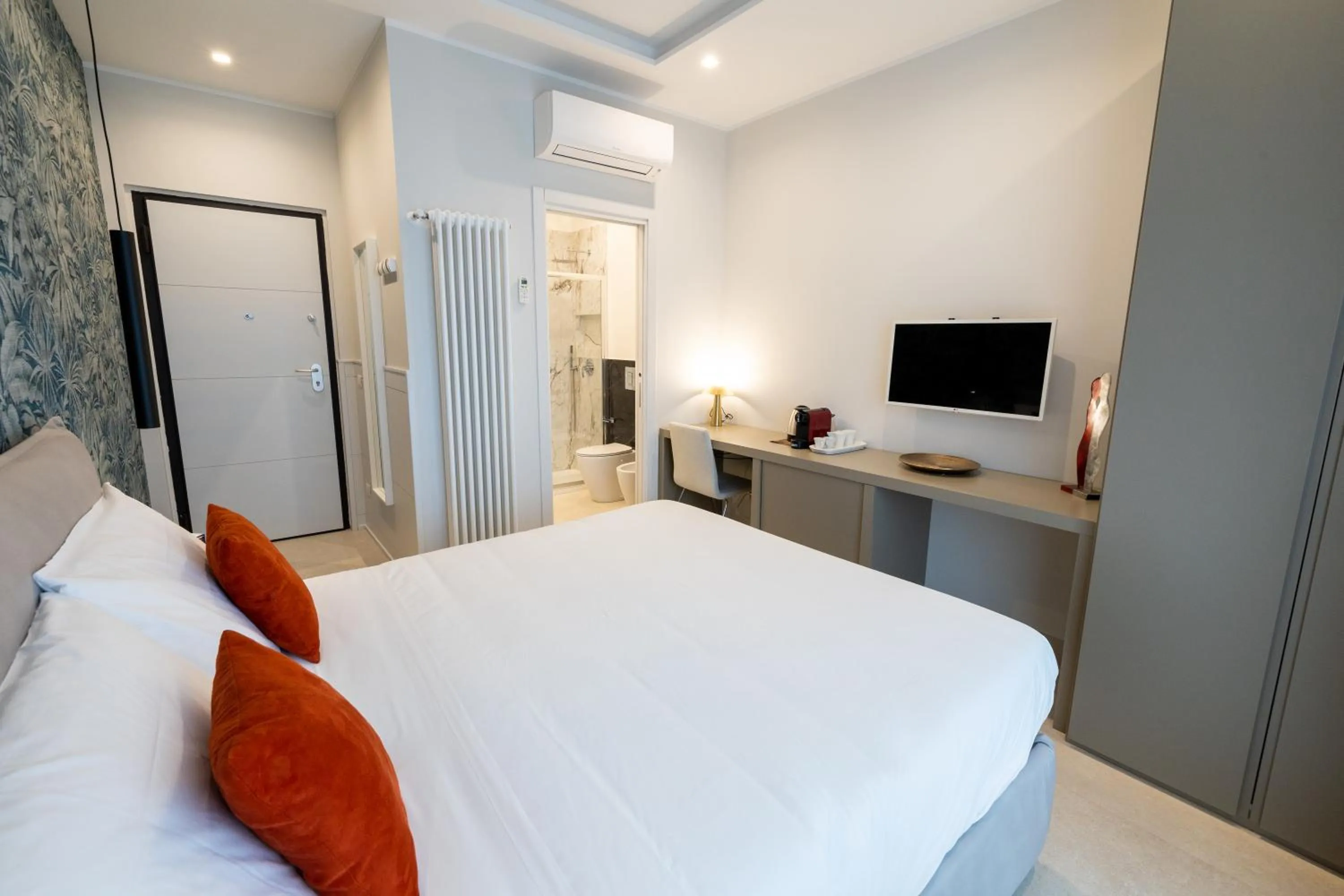 Bedroom, Bed in Napoli City Center - Appartamenti e Camere