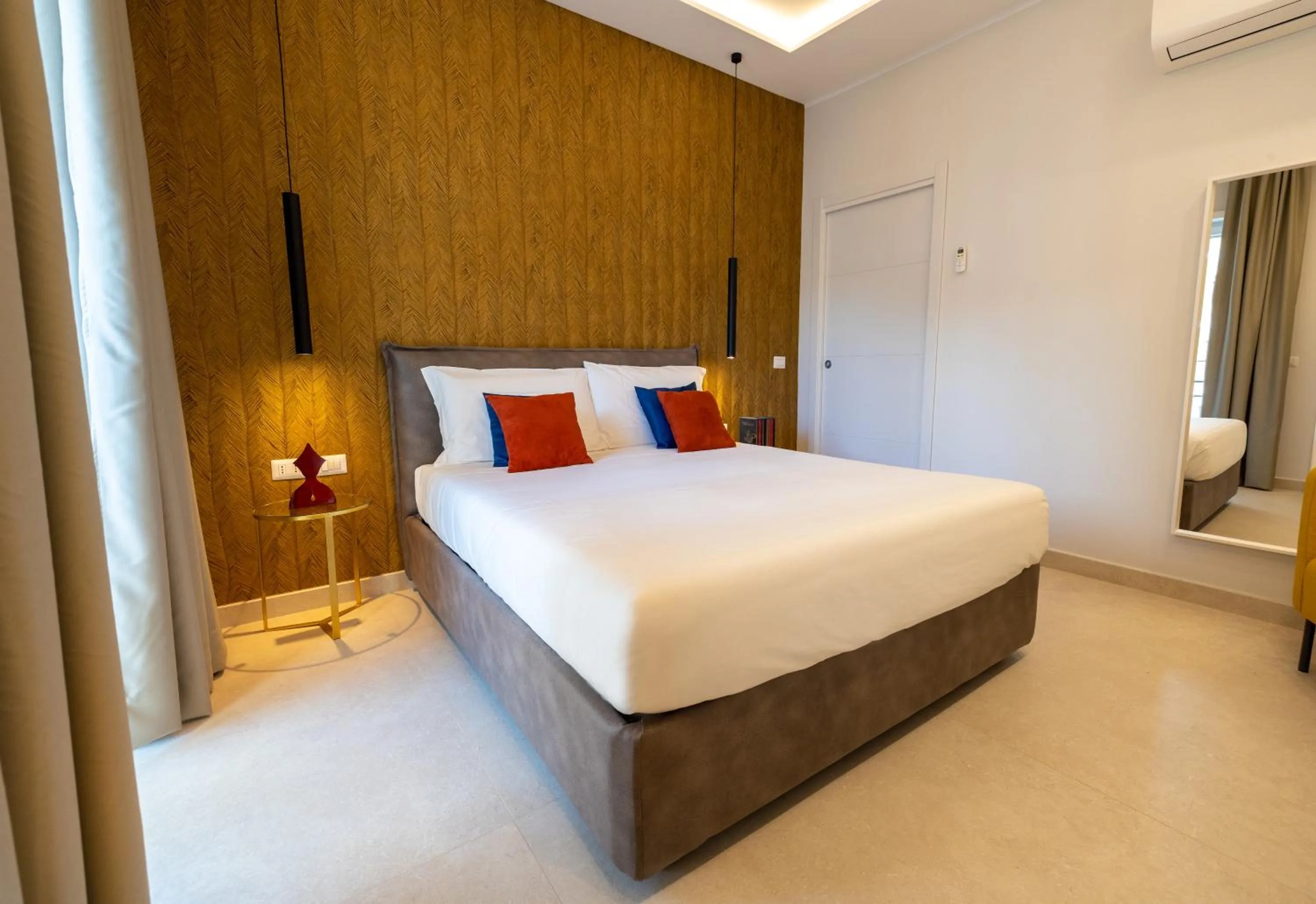 Bedroom, Bed in Napoli City Center - Appartamenti e Camere