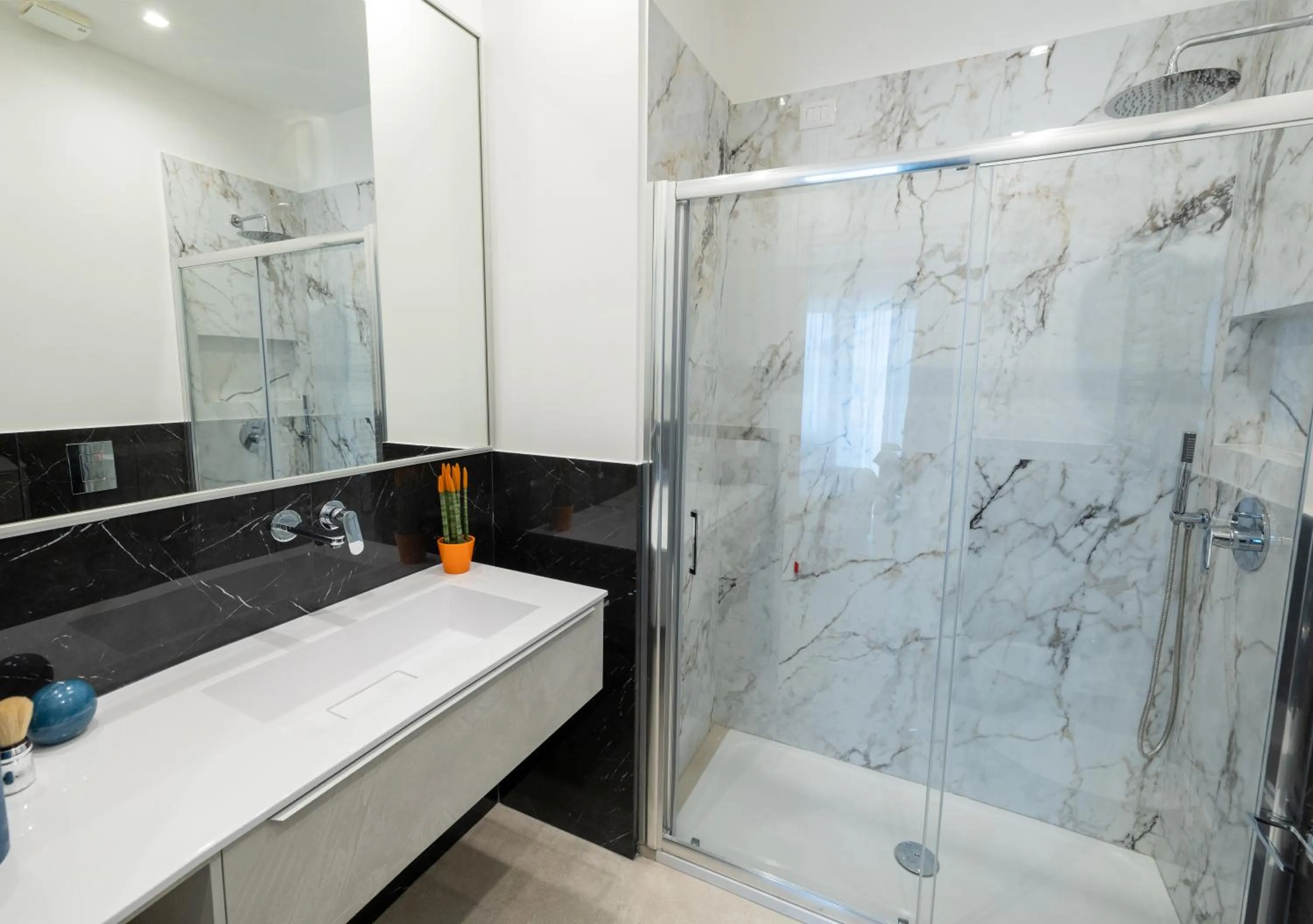 Bathroom in Napoli City Center - Appartamenti e Camere