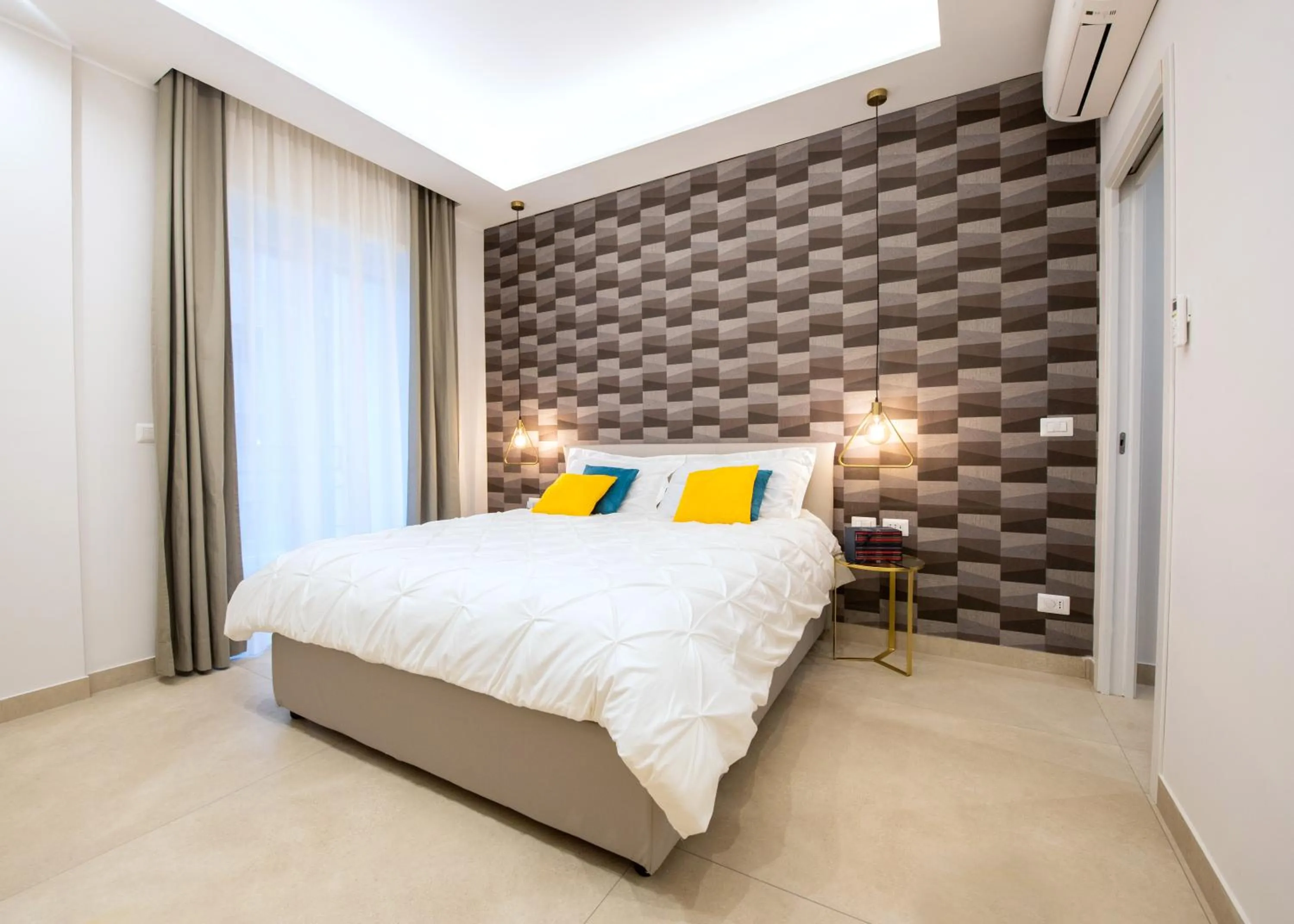 Bedroom, Bed in Napoli City Center - Appartamenti e Camere