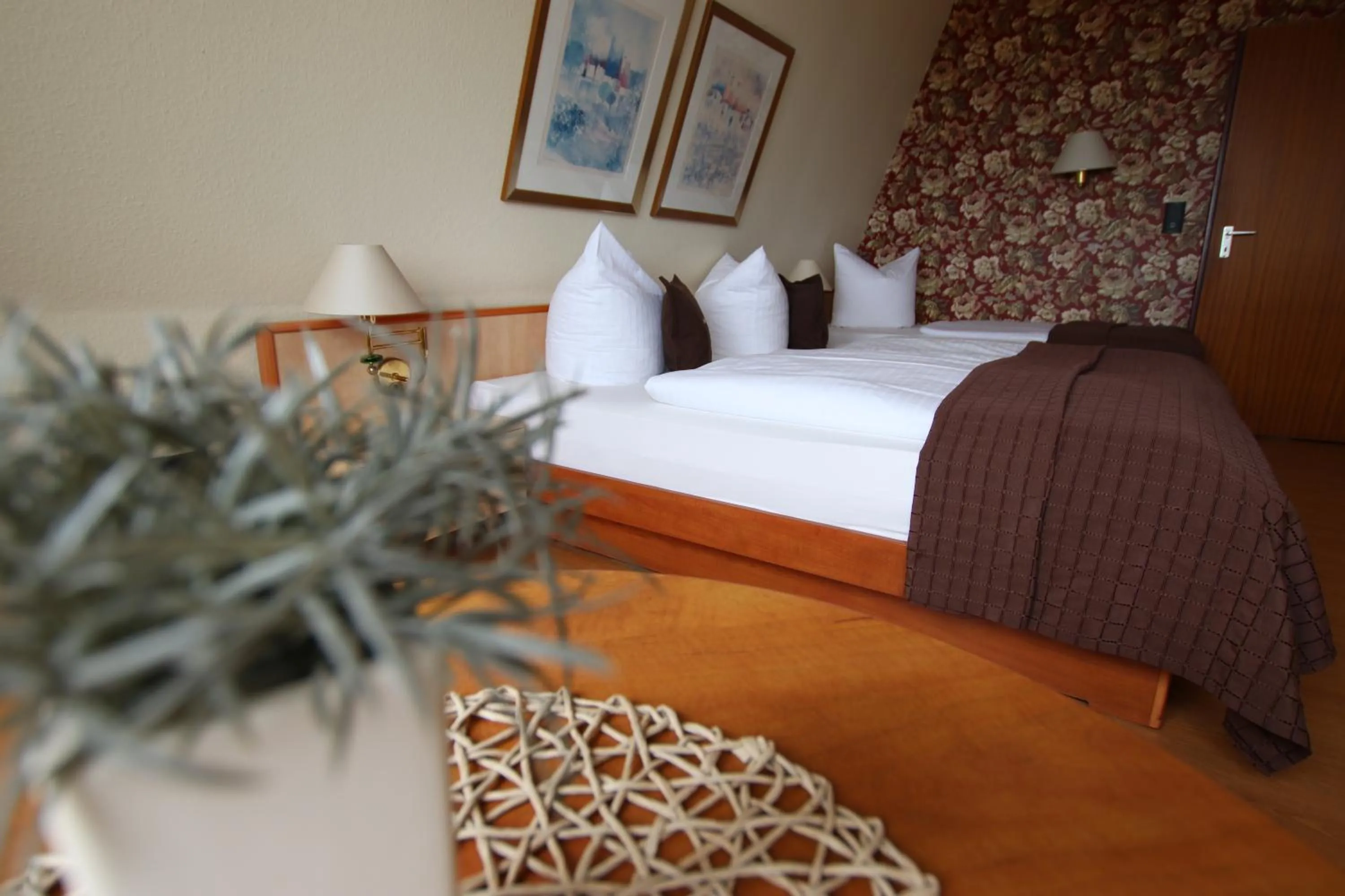 Photo of the whole room, Bed in Strandhotel Dagebüll direkt an der Nordsee