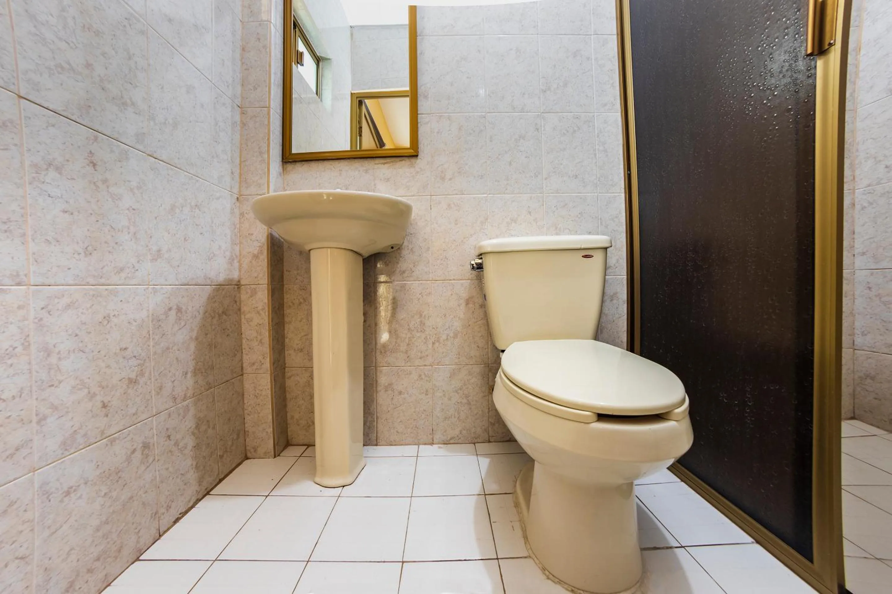 Bathroom in Hotel San Marcos