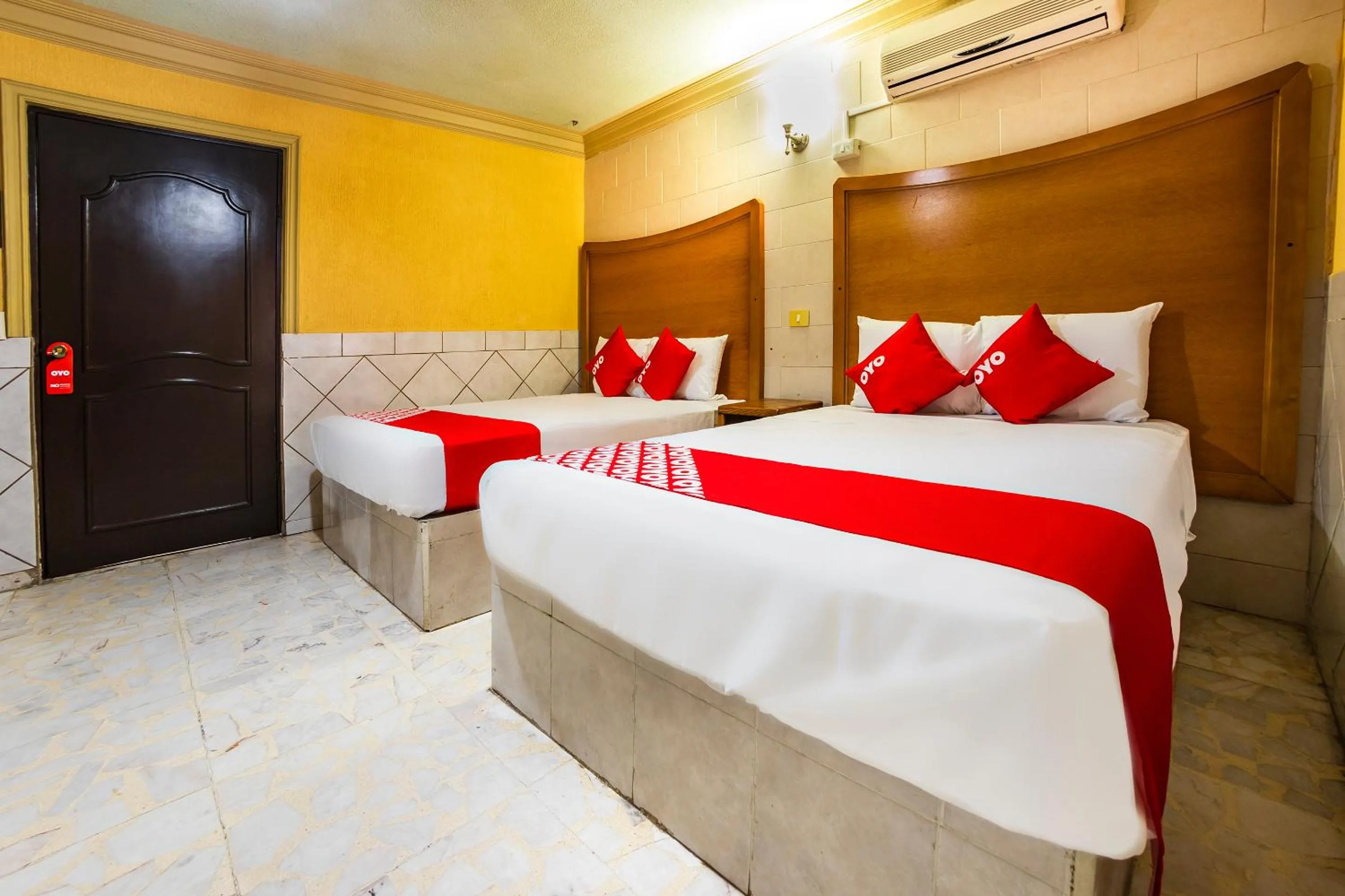 Bedroom, Bed in Hotel San Marcos