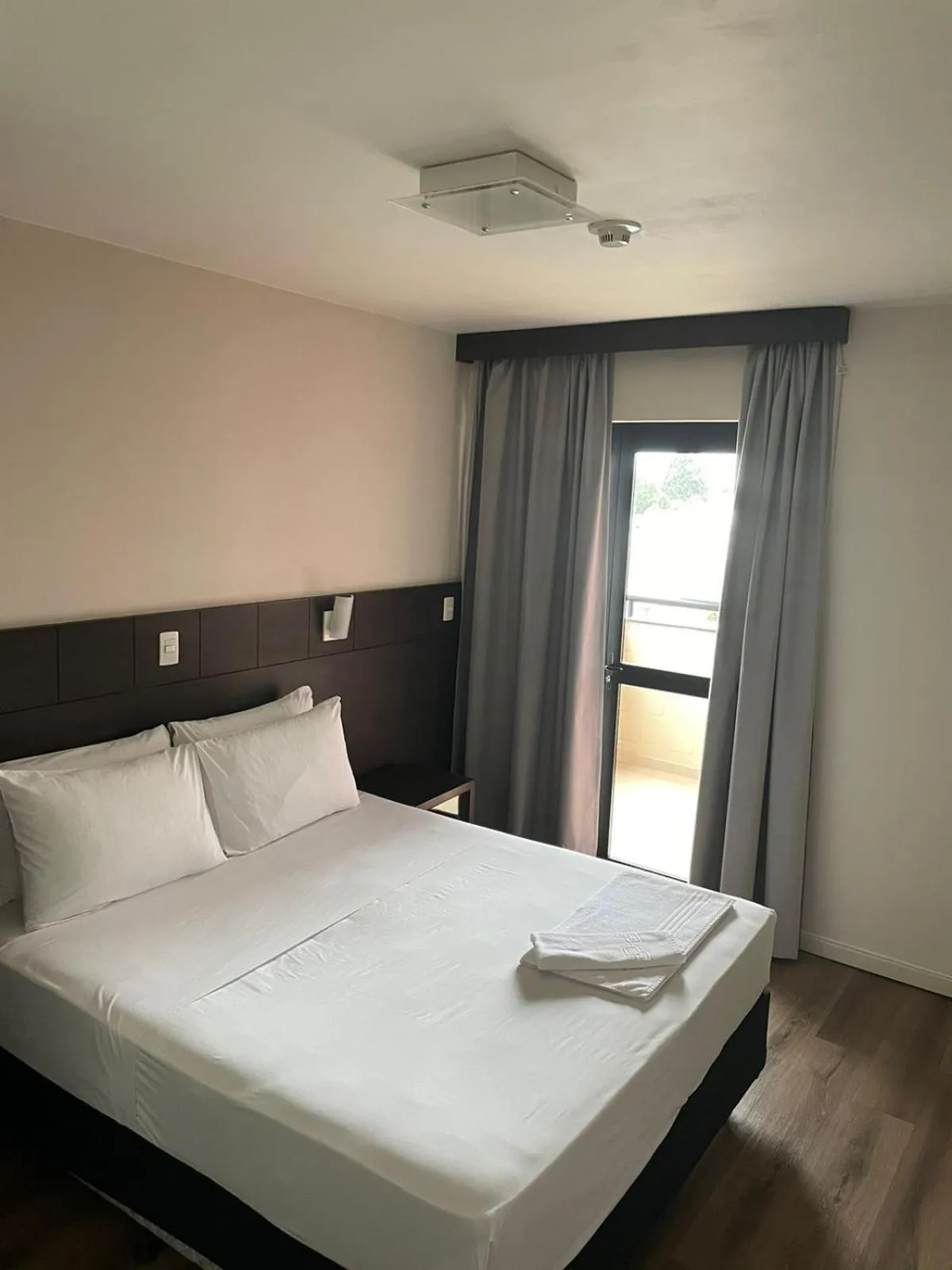 Bed in Santa Catarina Plaza Hotel