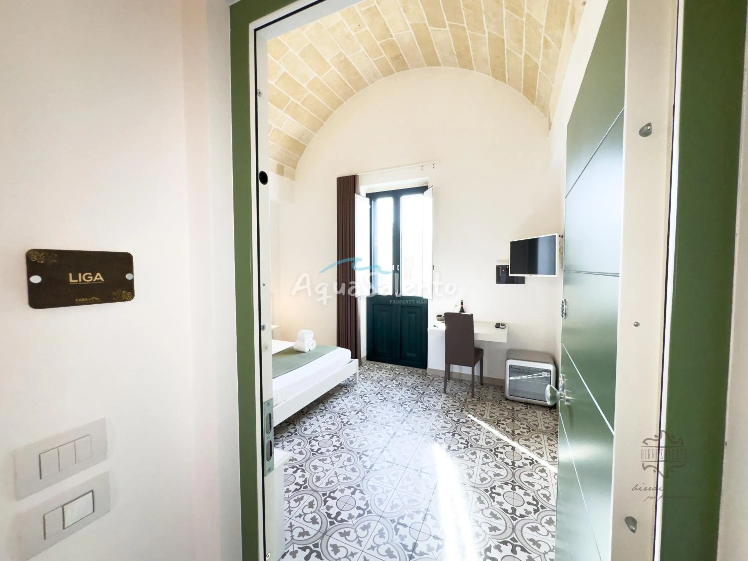 Balcony/Terrace, Bed in Casa Birra Salento