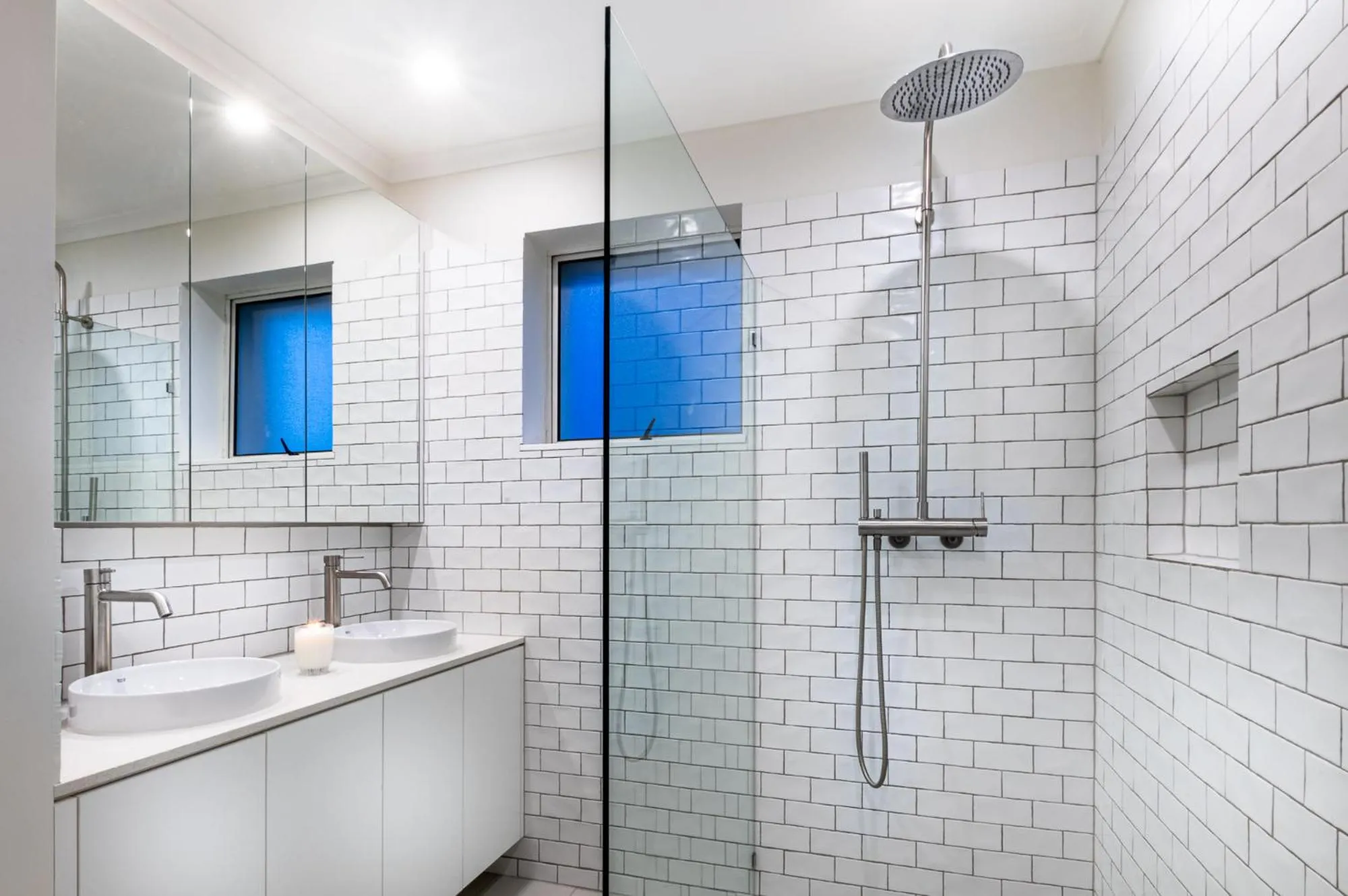 Bathroom in Goldsborough Place Apartments